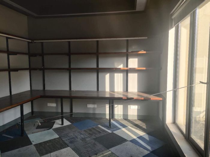 金河名人世家 5室2厅3卫 302.00m&sup2;