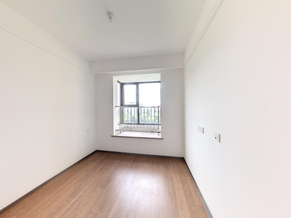 湖悦云境 3室2厅2卫 118m&sup2;