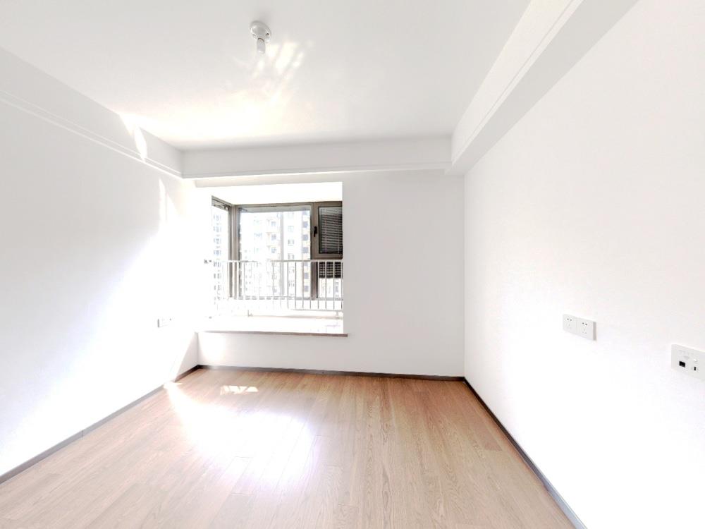 湖悦云境 3室2厅2卫 118m&sup2;