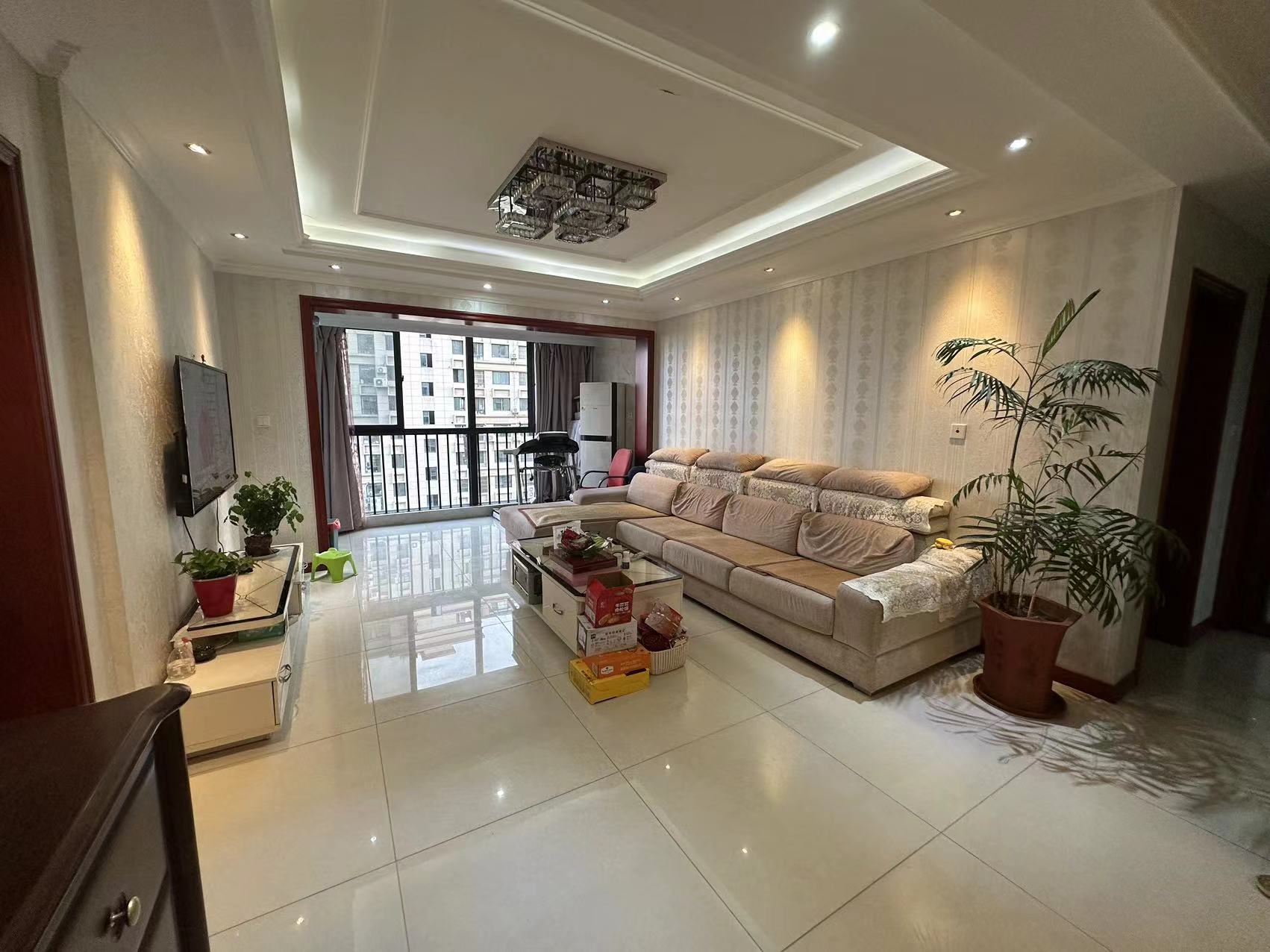 金色城邦 4室2厅2卫 135m&sup2;