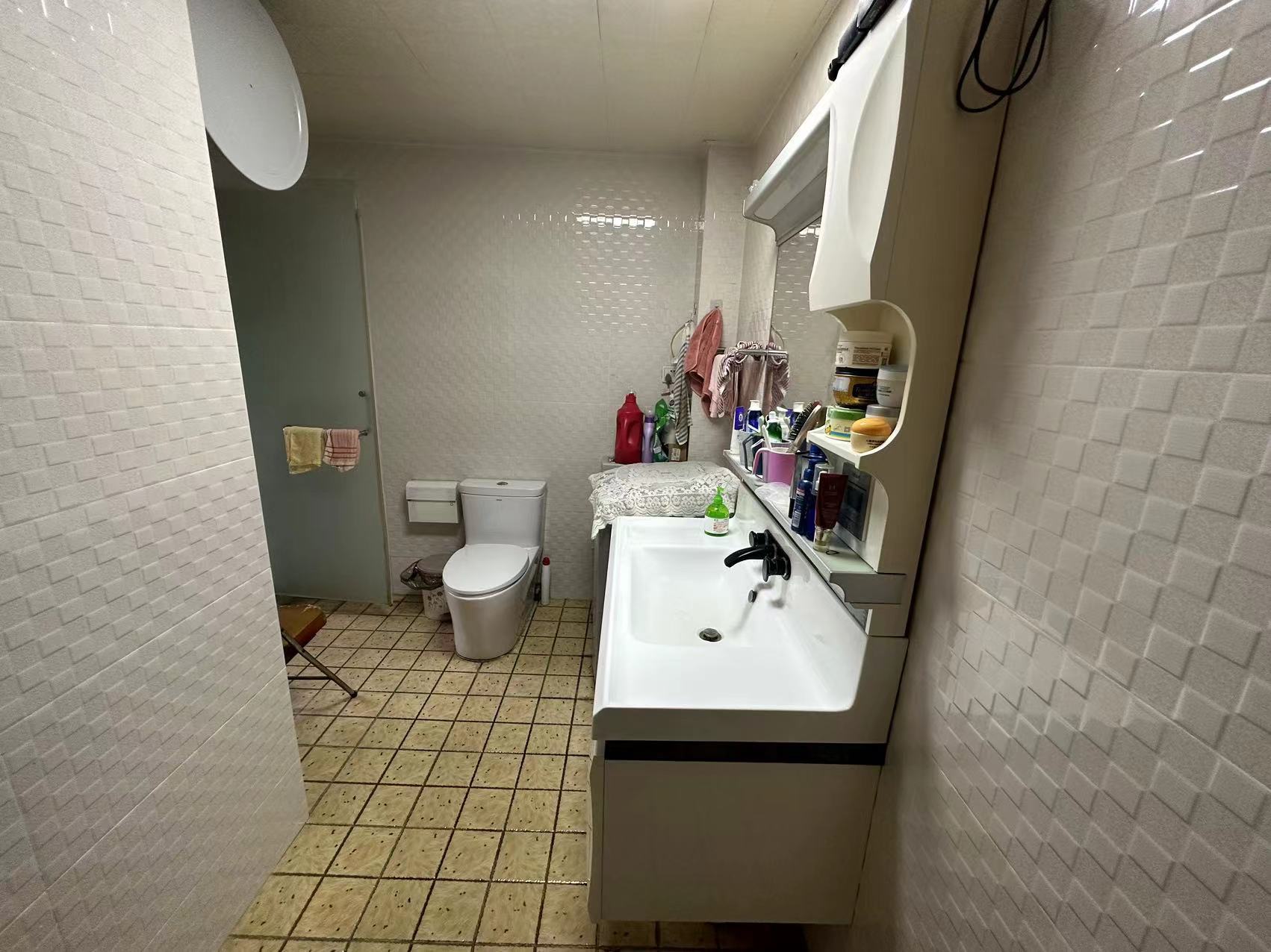 金色城邦 4室2厅2卫 135m&sup2;