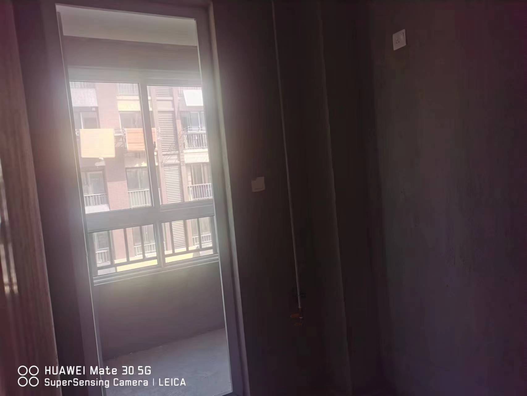 江畔花苑 2室2厅1卫 98m&sup2;