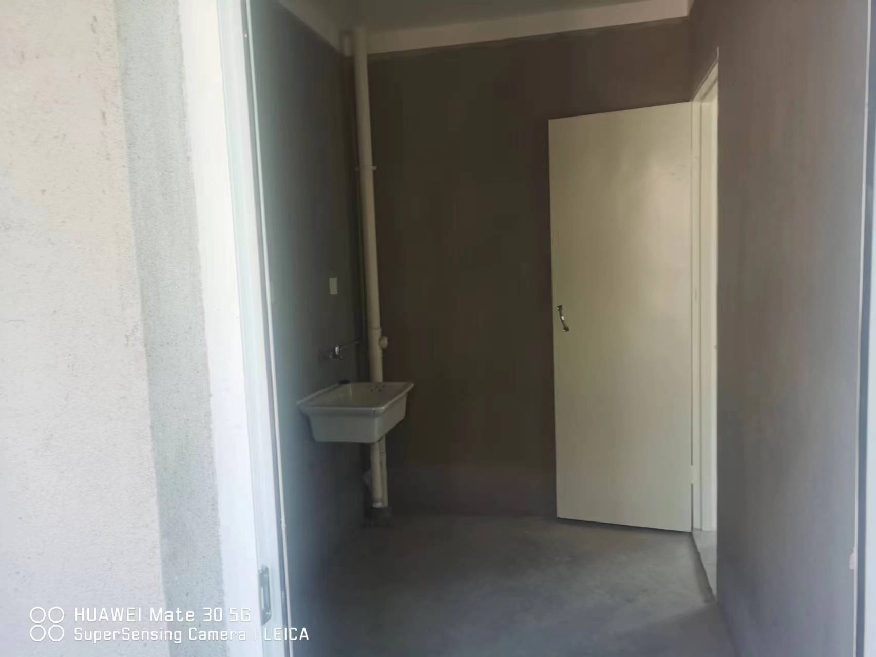 江畔花苑 2室2厅1卫 98m&sup2;