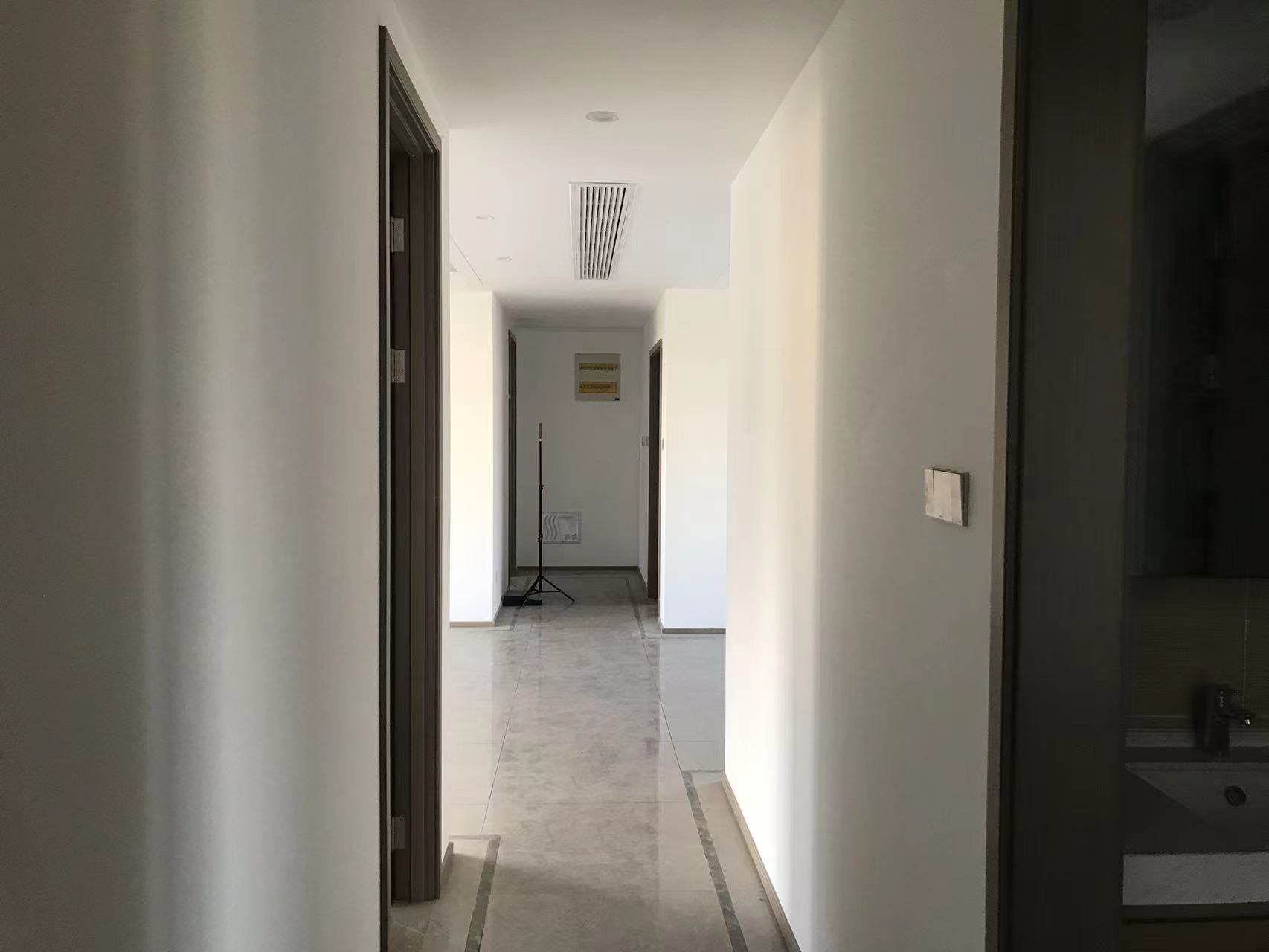 珑府 4室2厅2卫 143m&sup2;