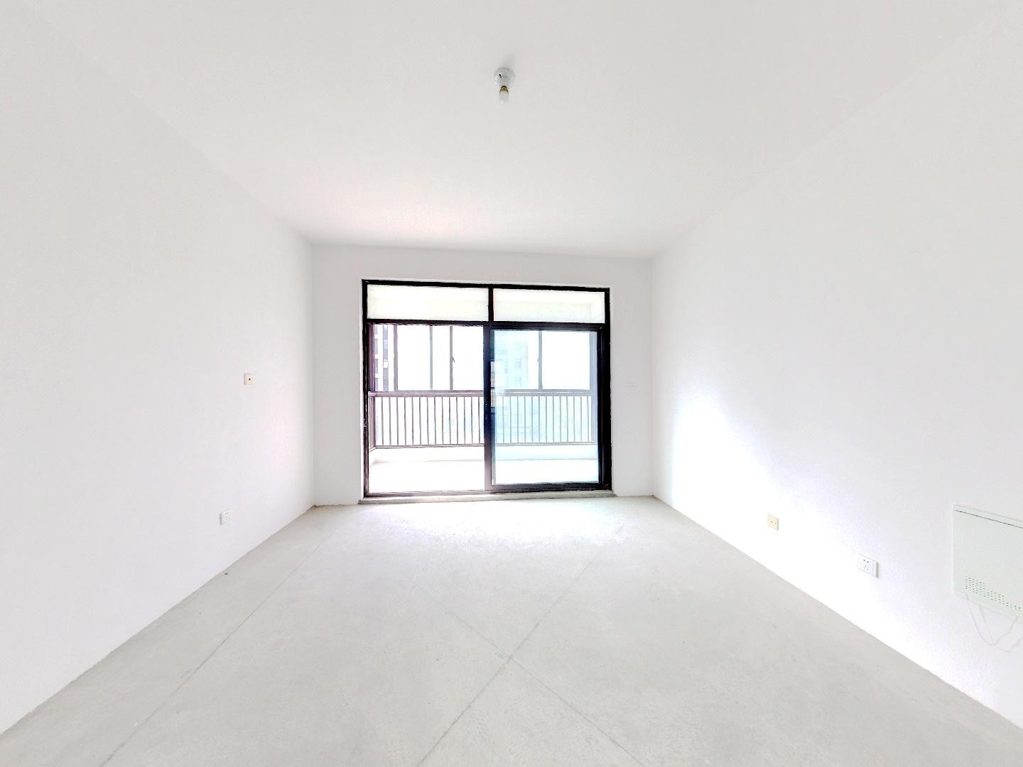 万濠山庄 4室2厅2卫 166m&sup2;
