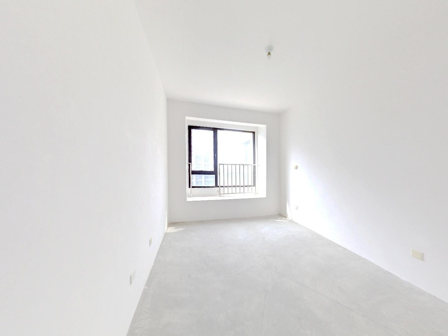 万濠山庄 4室2厅2卫 166m&sup2;