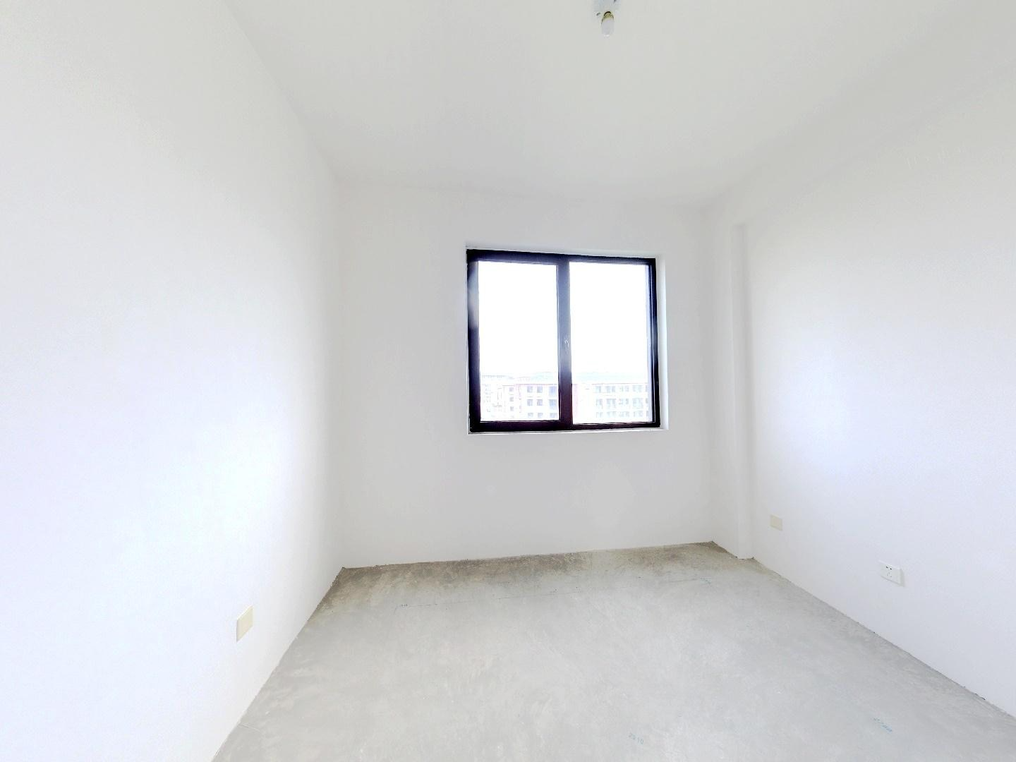 万濠山庄 4室2厅2卫 166m&sup2;