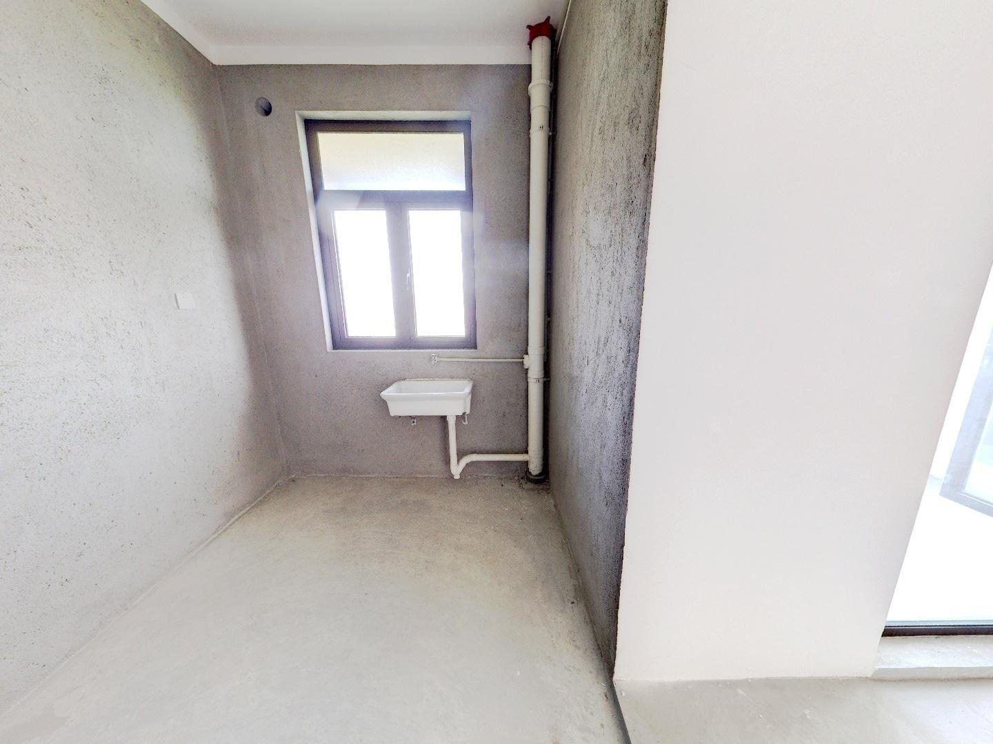 万濠山庄 4室2厅2卫 166m&sup2;