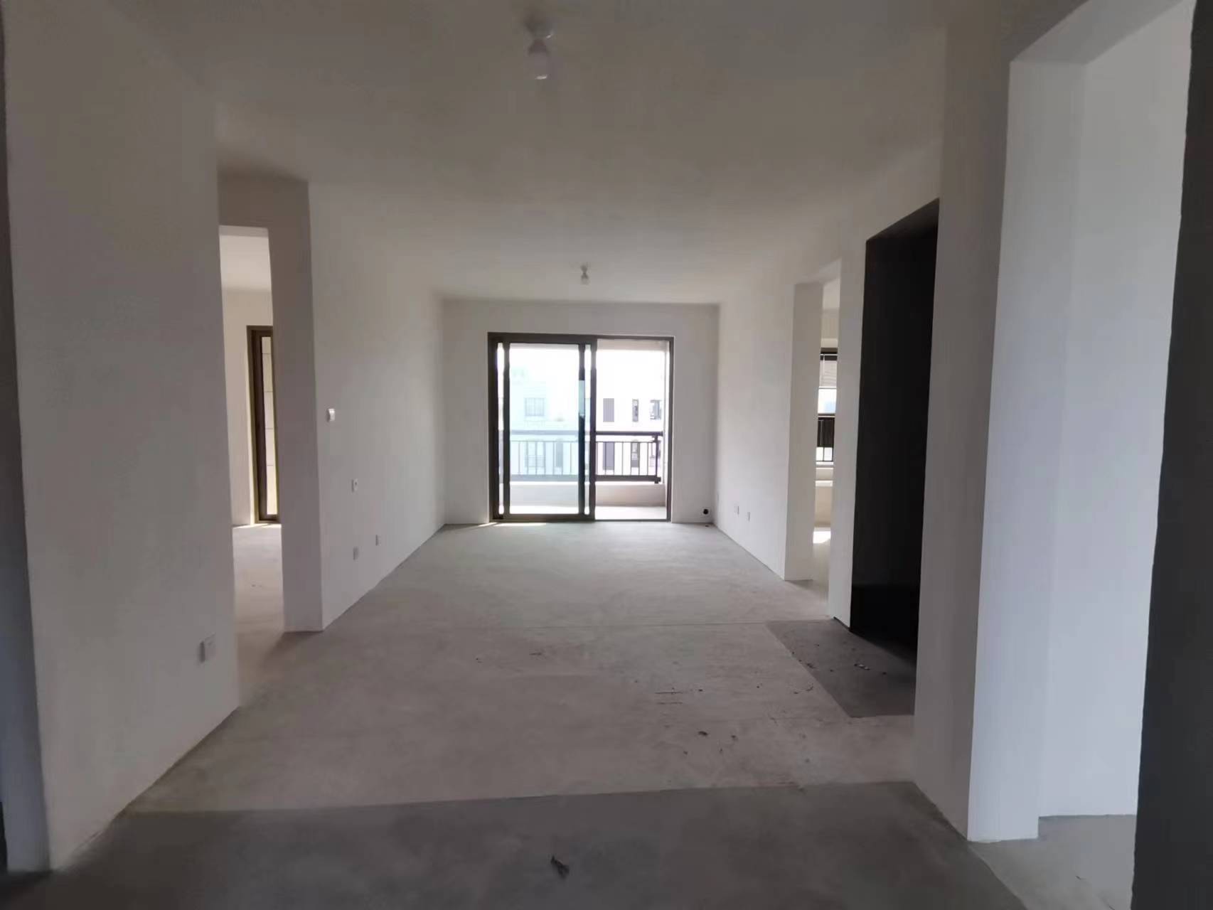 融创荣润·玖樟台 3室2厅2卫 100m²