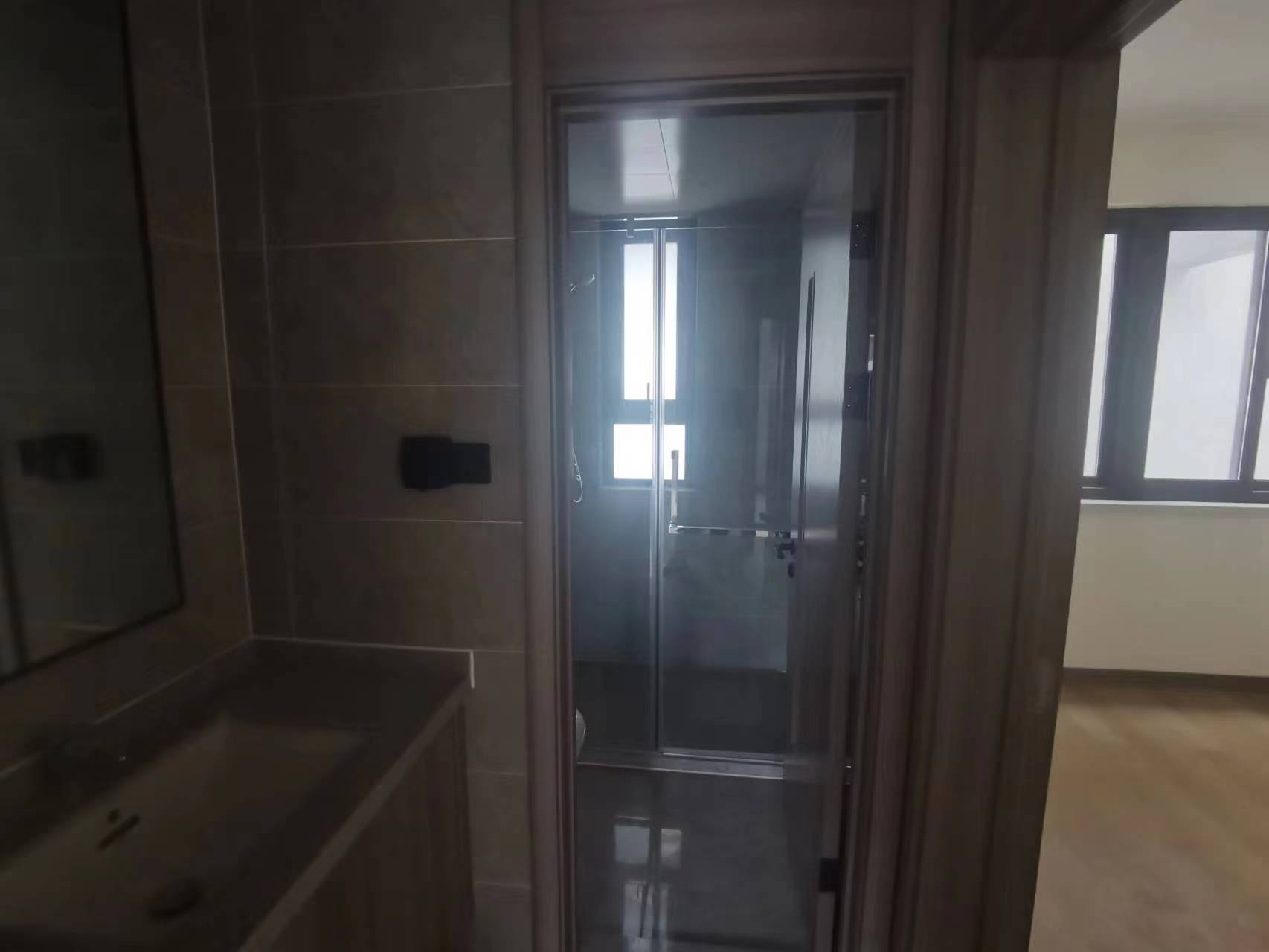 湖山源著 3室2厅2卫 99m&sup2;