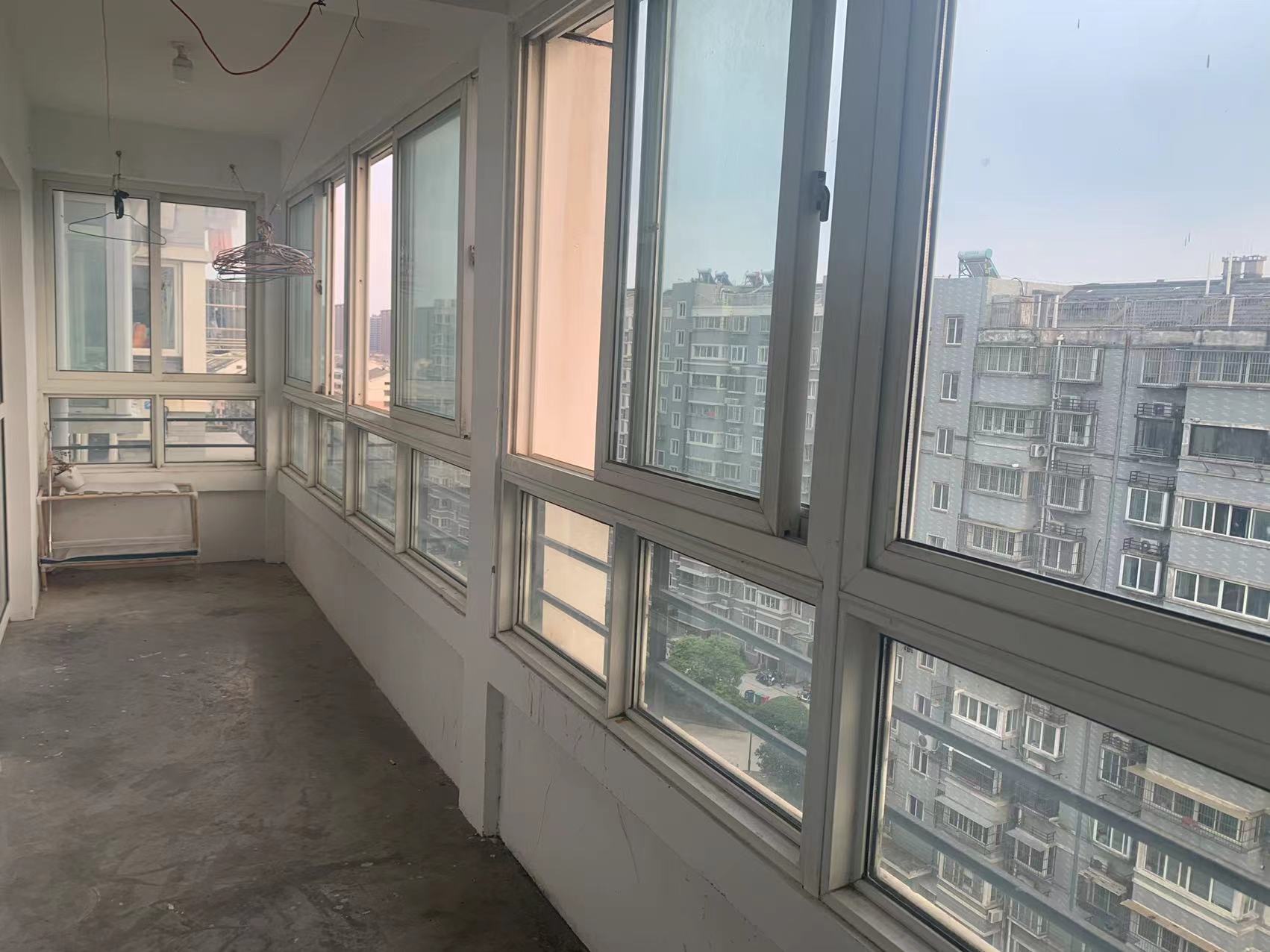 天山花苑西区 3室2厅2卫 144m&sup2;