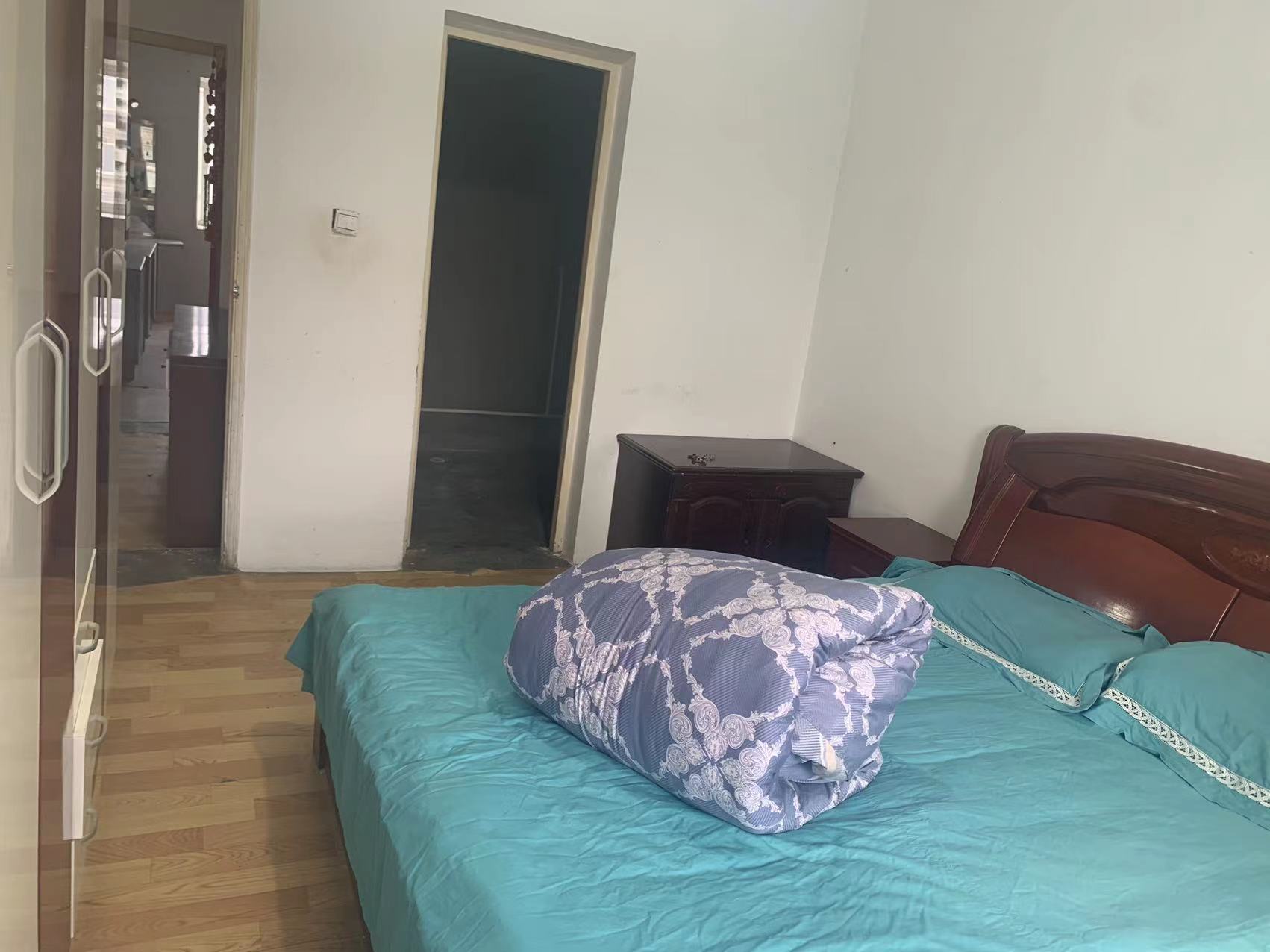 天山花苑西区 3室2厅2卫 144m&sup2;
