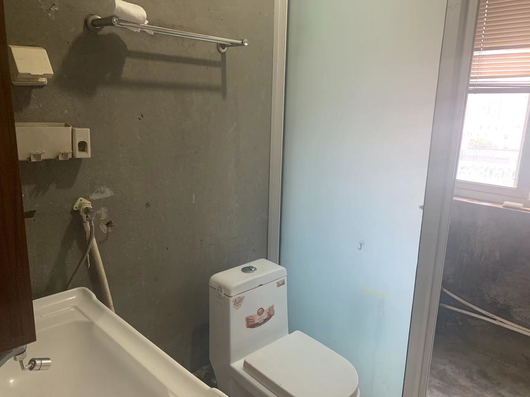 天山花苑西区 3室2厅2卫 144m&sup2;