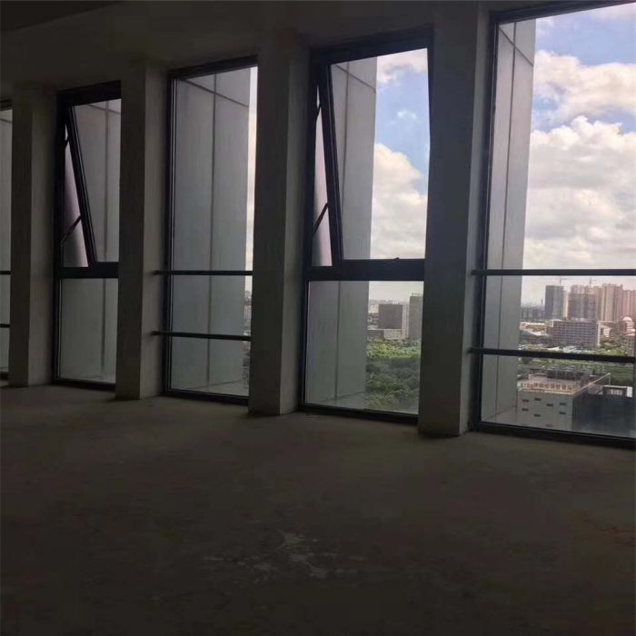 凤凰文化广场 1室厅卫 145m&sup2;