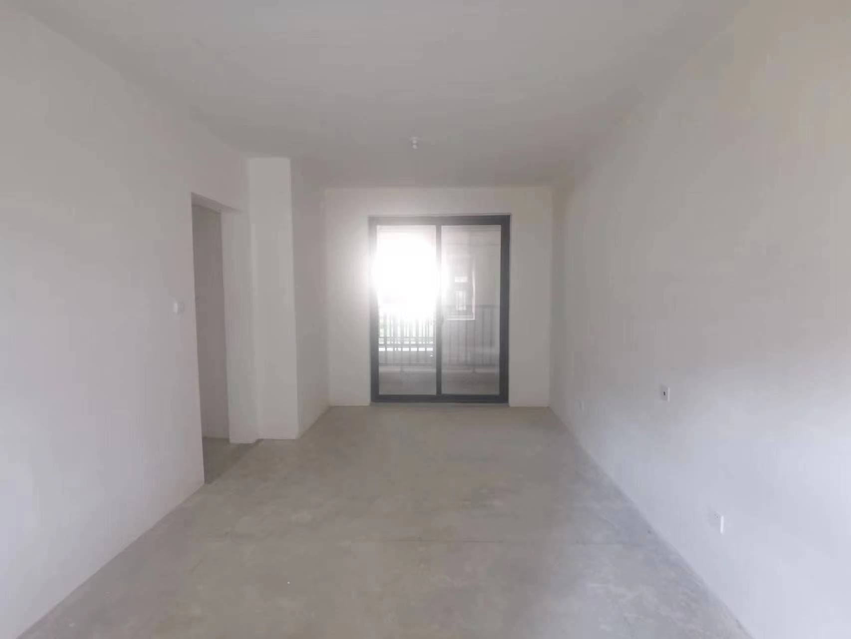春晓熙岸 2室2厅1卫 92m²