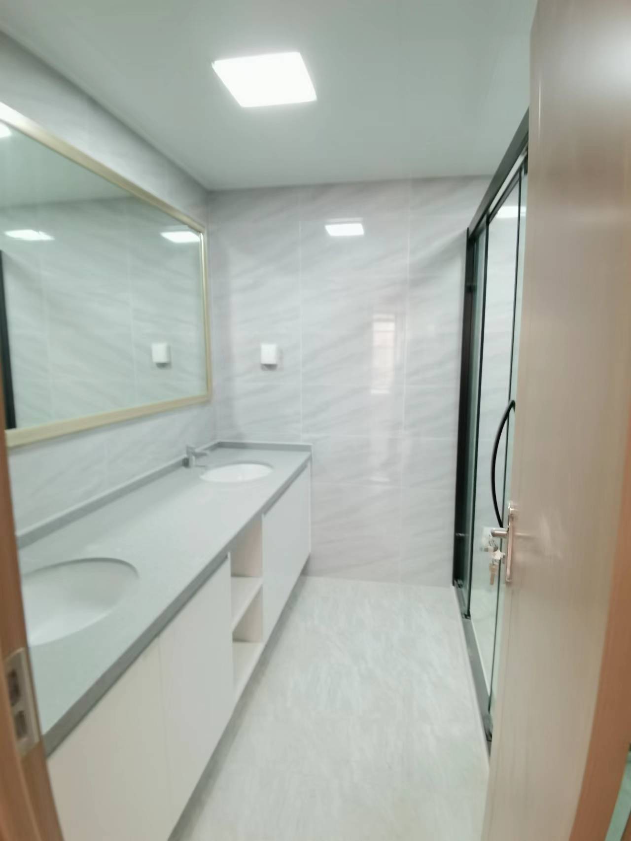 中兴兰溪荟 3室2厅3卫 143m&sup2;
