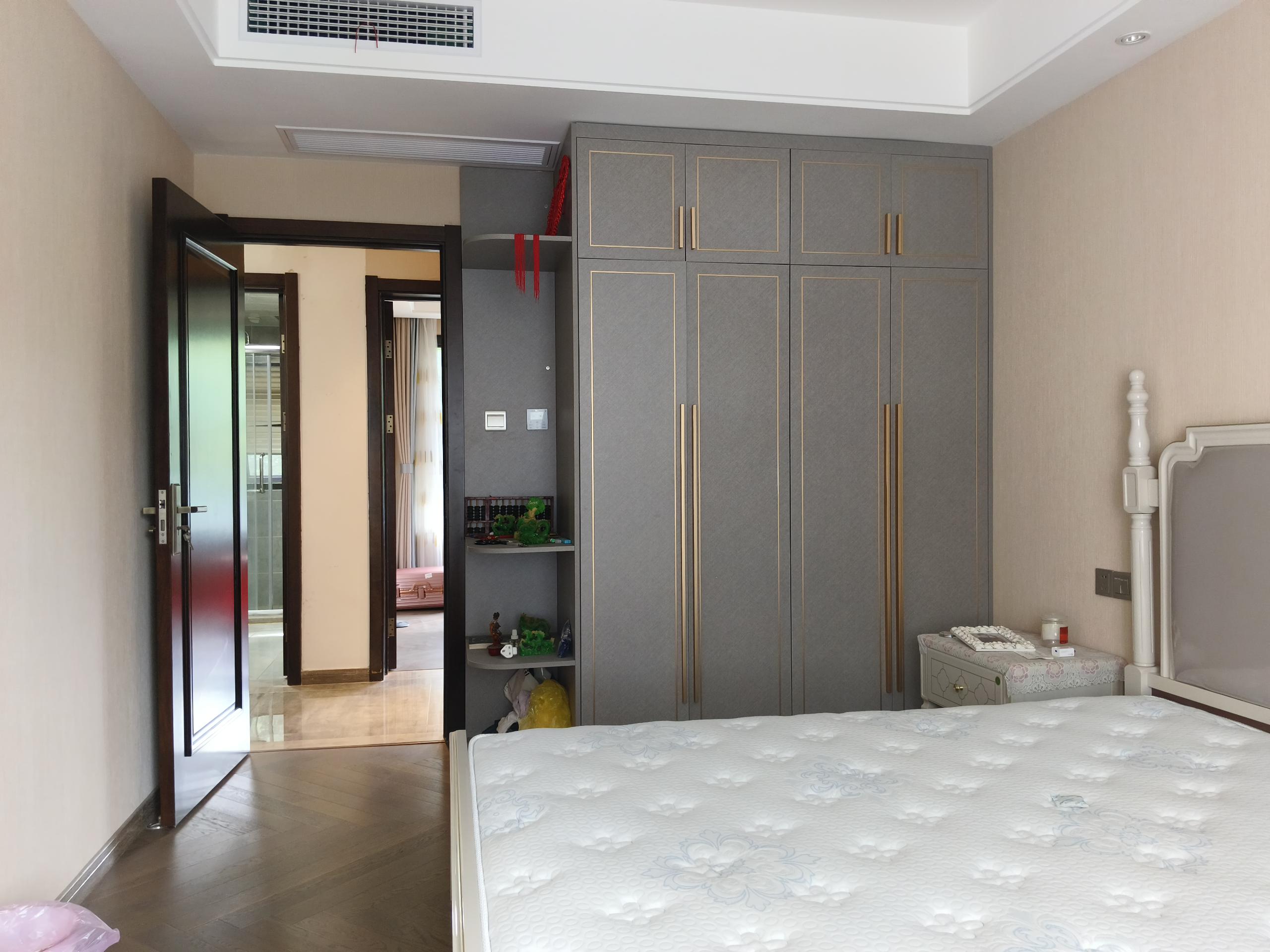 远创紫樾台 4室2厅2卫 151m&sup2;