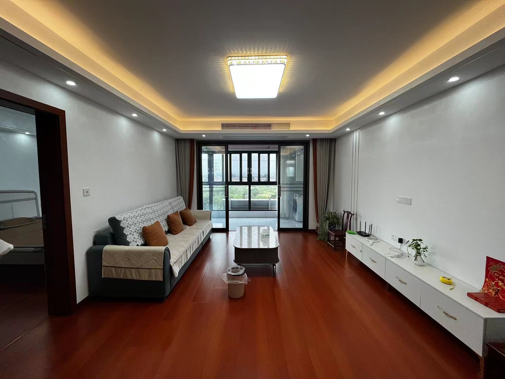 东宝·怡沁园 4室2厅2卫 137.54m²