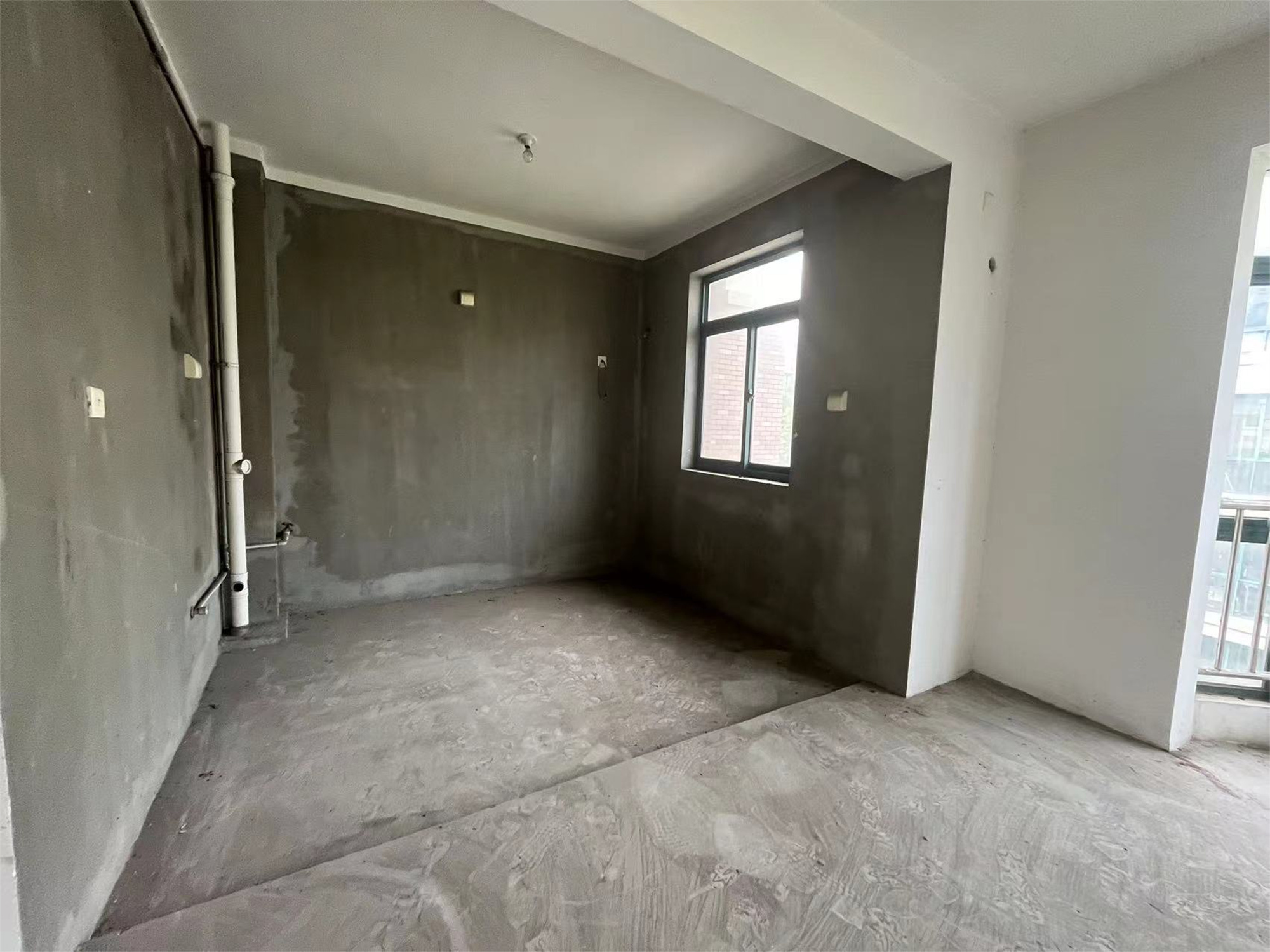 凤凰莱茵苑 4室3厅3卫 212.87m&sup2;