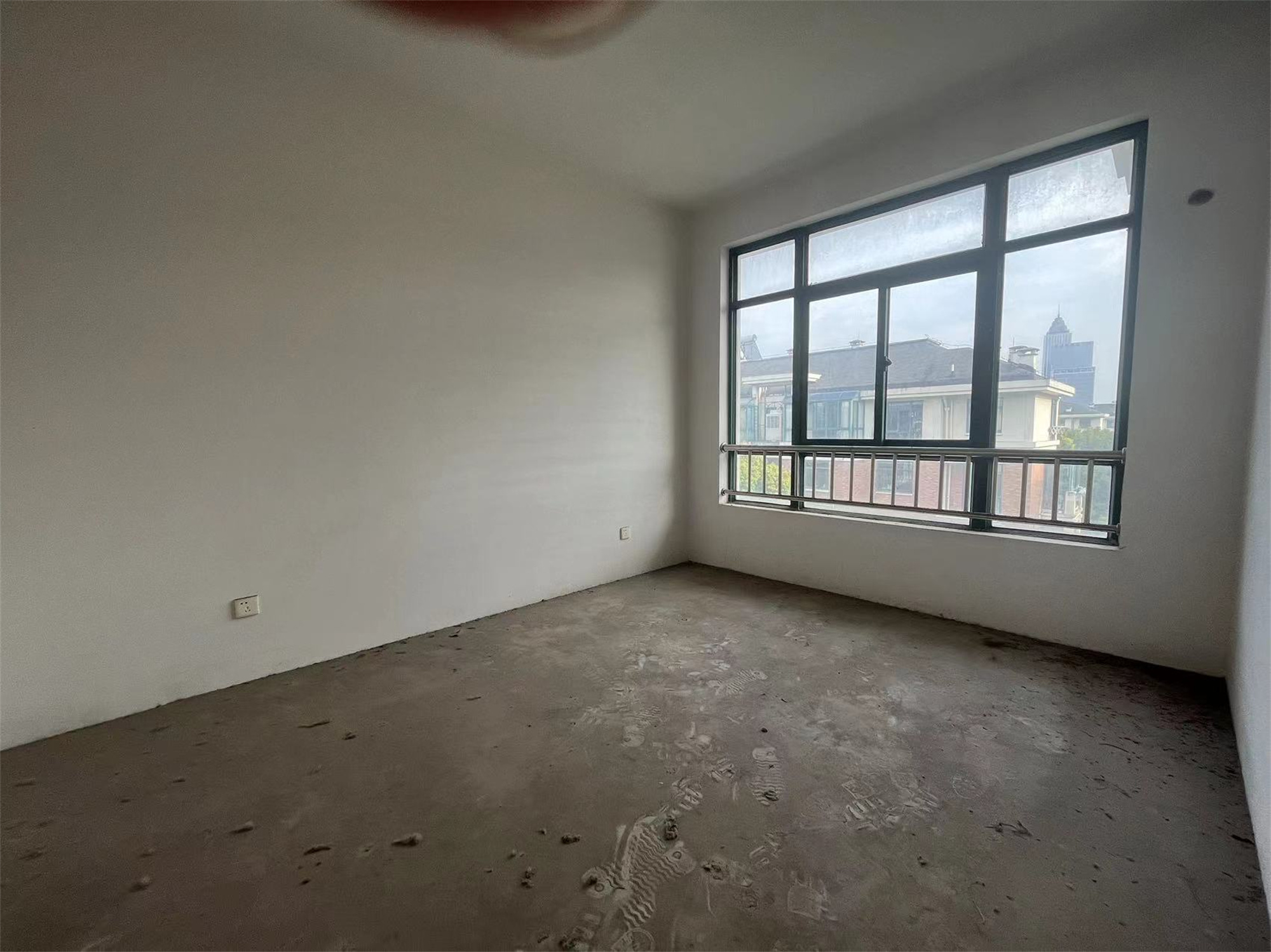 凤凰莱茵苑 4室3厅3卫 212.87m&sup2;
