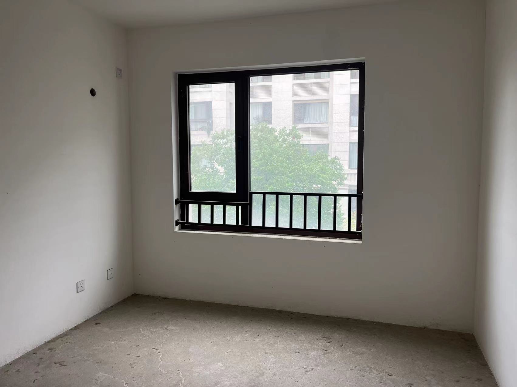 城山隐花苑 3室2厅2卫 138.00m&sup2;