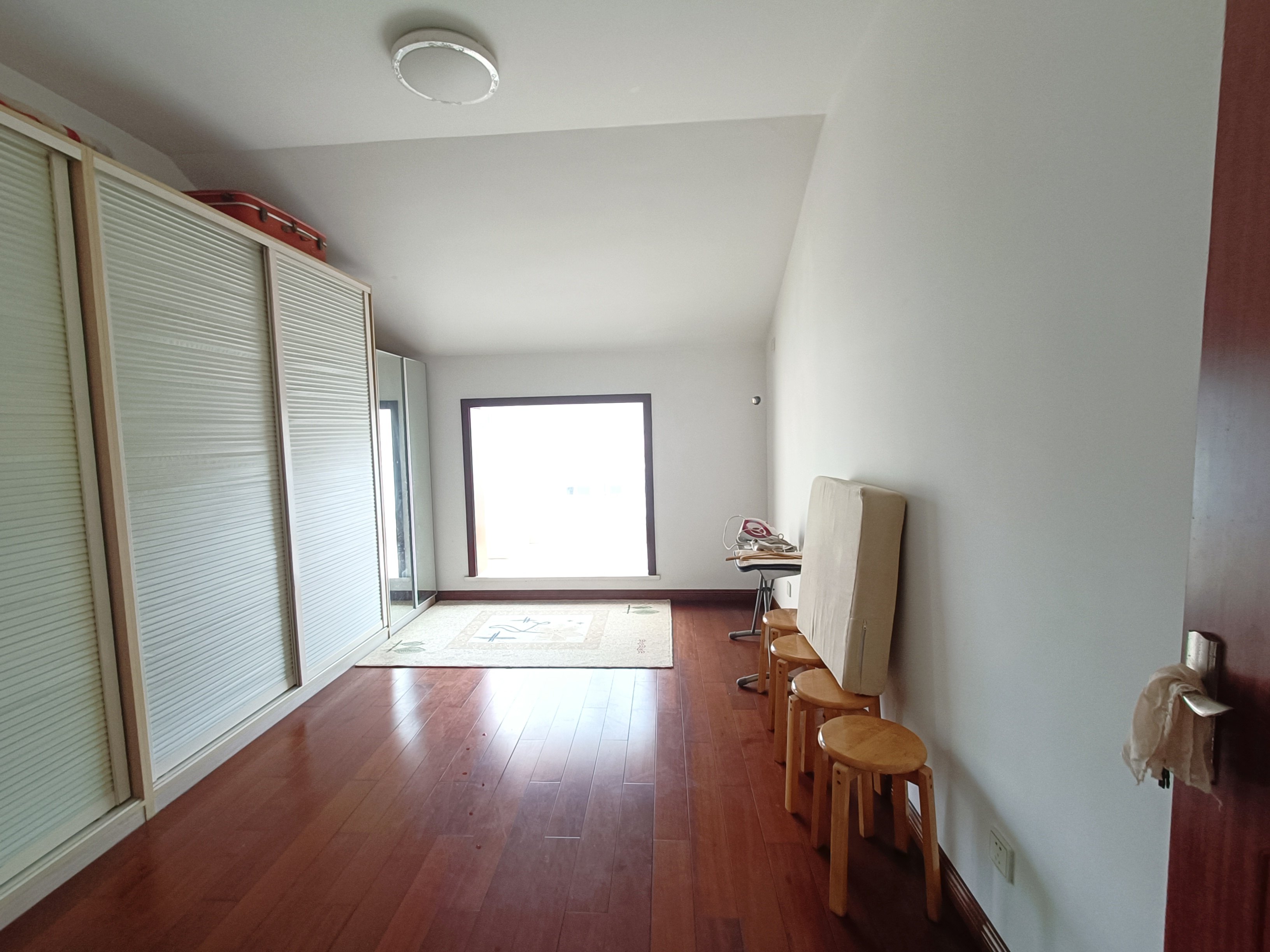 金辉花园 3室2厅2卫 220.00m&sup2;