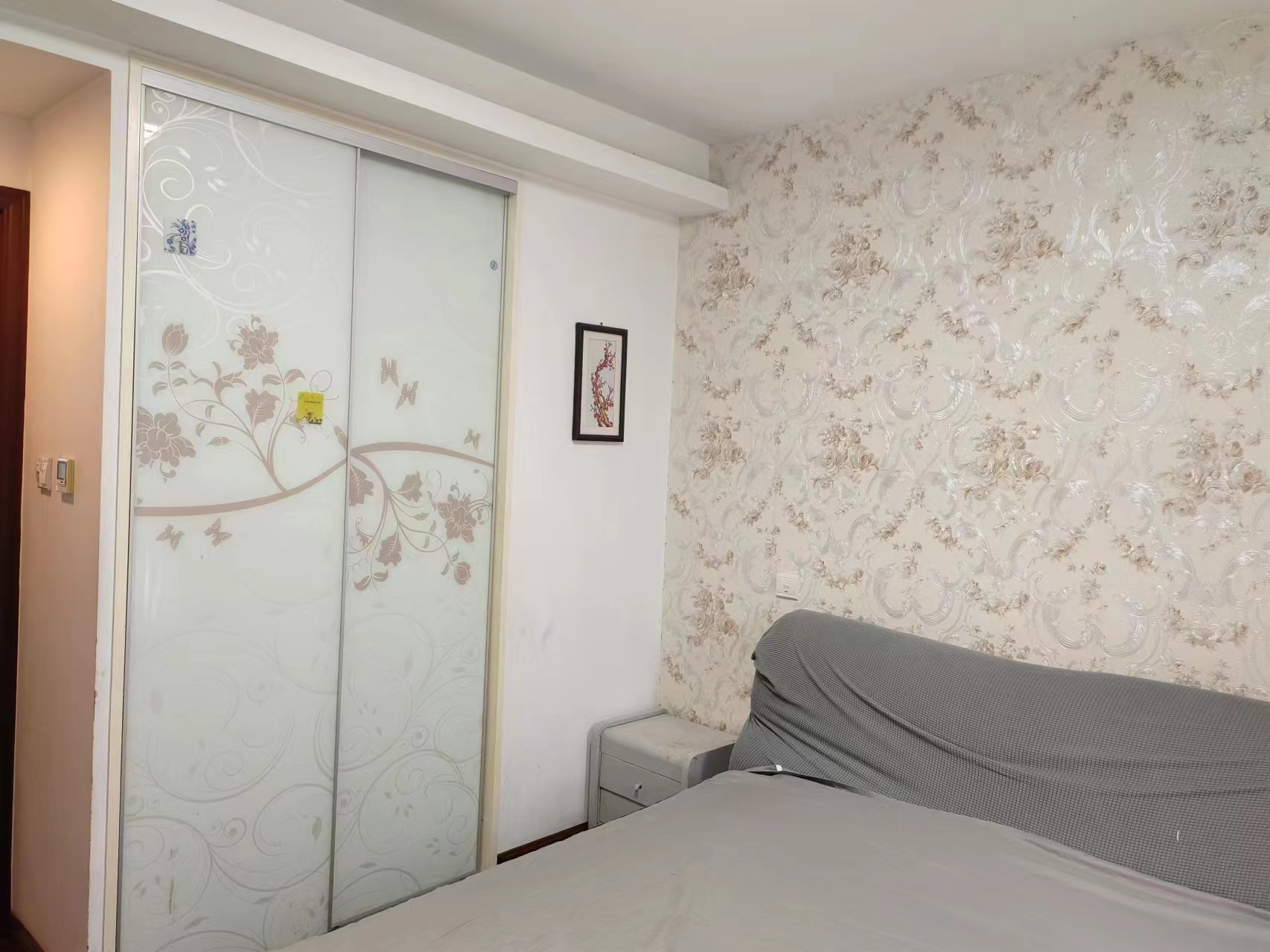 高迪晶城 2室2厅1卫 89m&sup2;