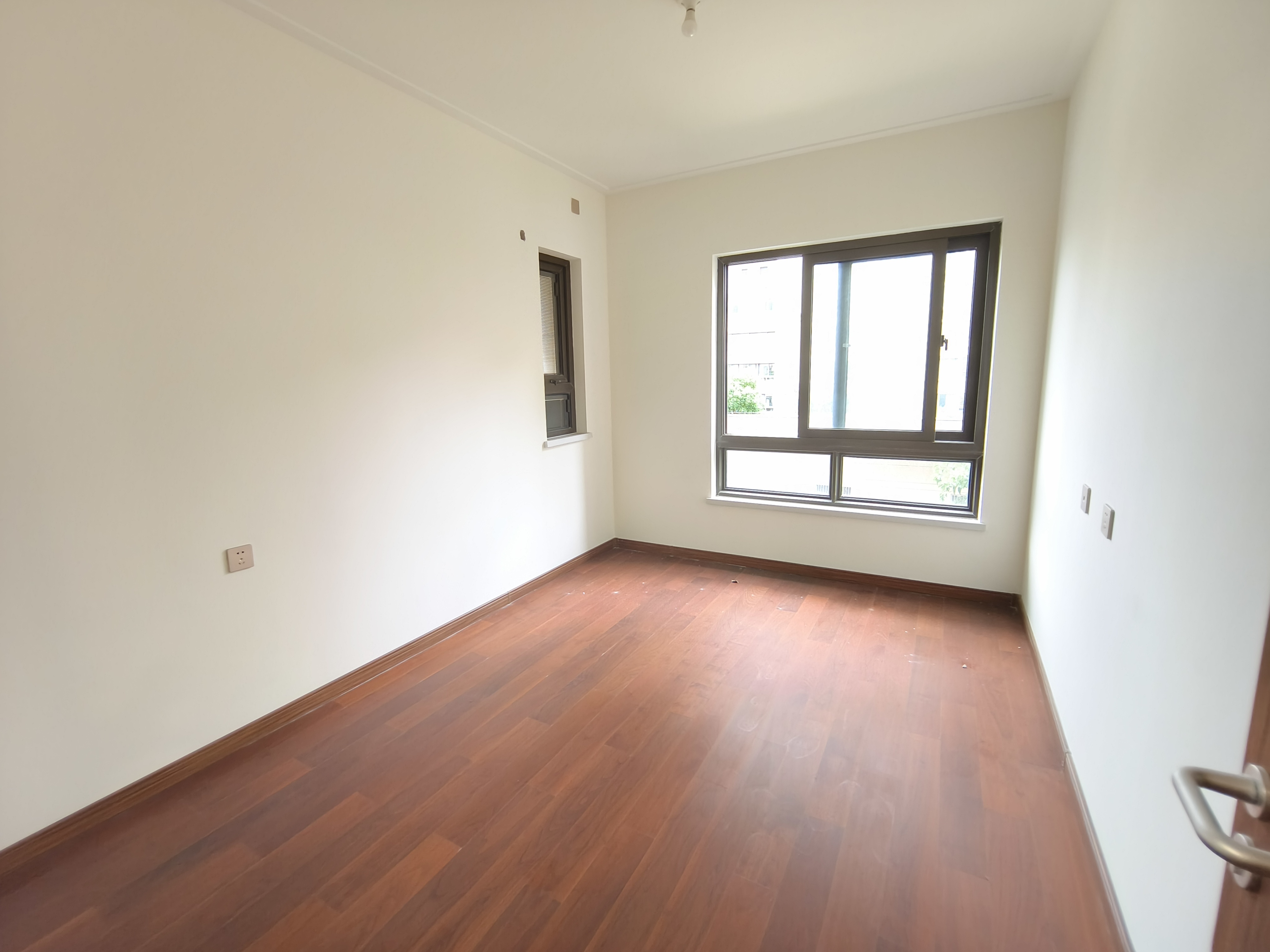 中南万科大都会 4室2厅2卫 154m²