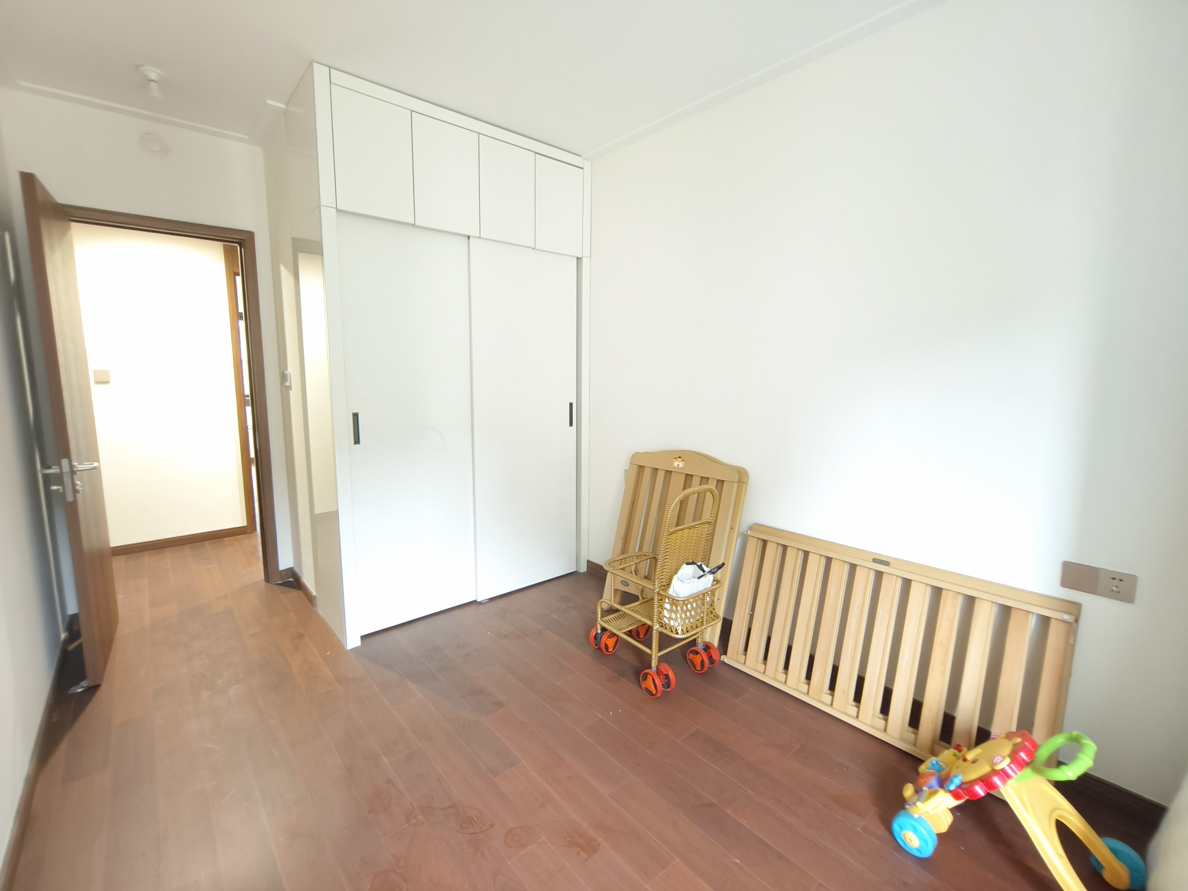 中南万科大都会 4室2厅2卫 154m²