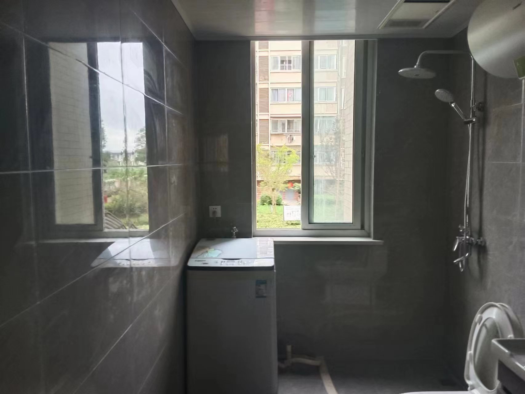 天熹苑 3室2厅2卫 133m&sup2;