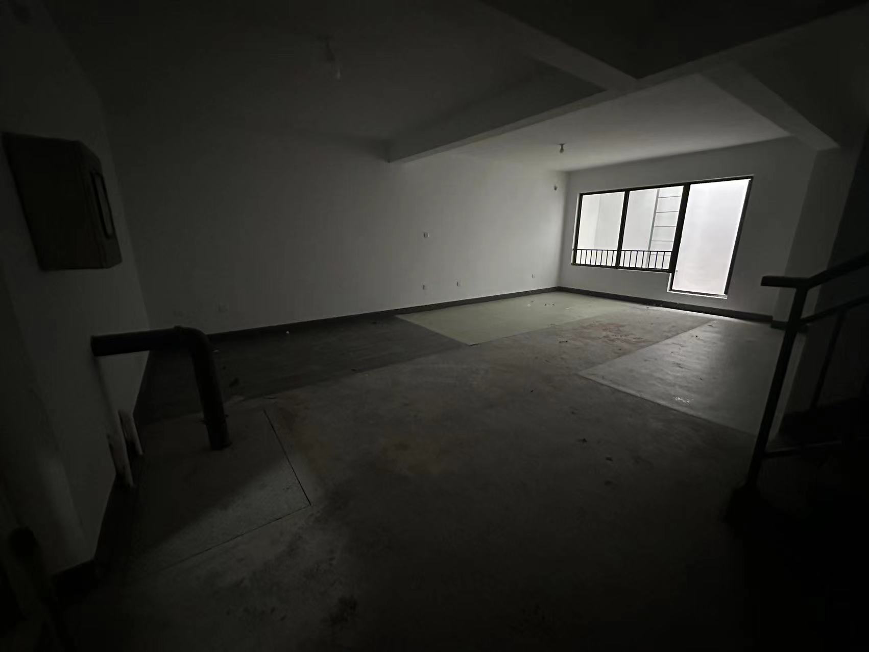 招商新城雍景湾 4室3厅3卫 166.00m²