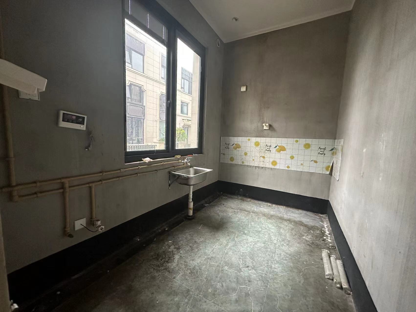 招商新城雍景湾 4室2厅2卫 168m&sup2;