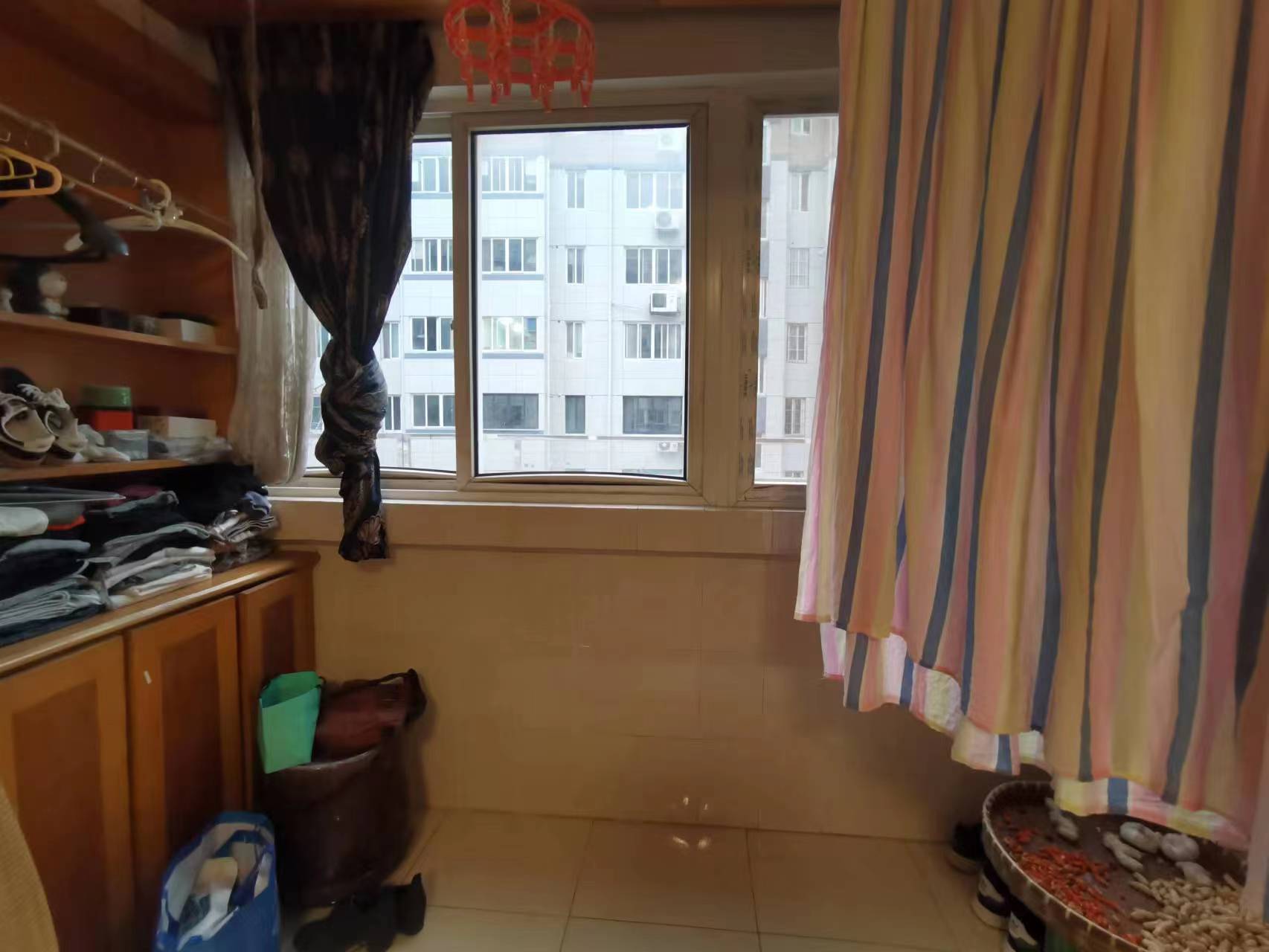 金鑫苑 3室2厅1卫 112m&sup2;