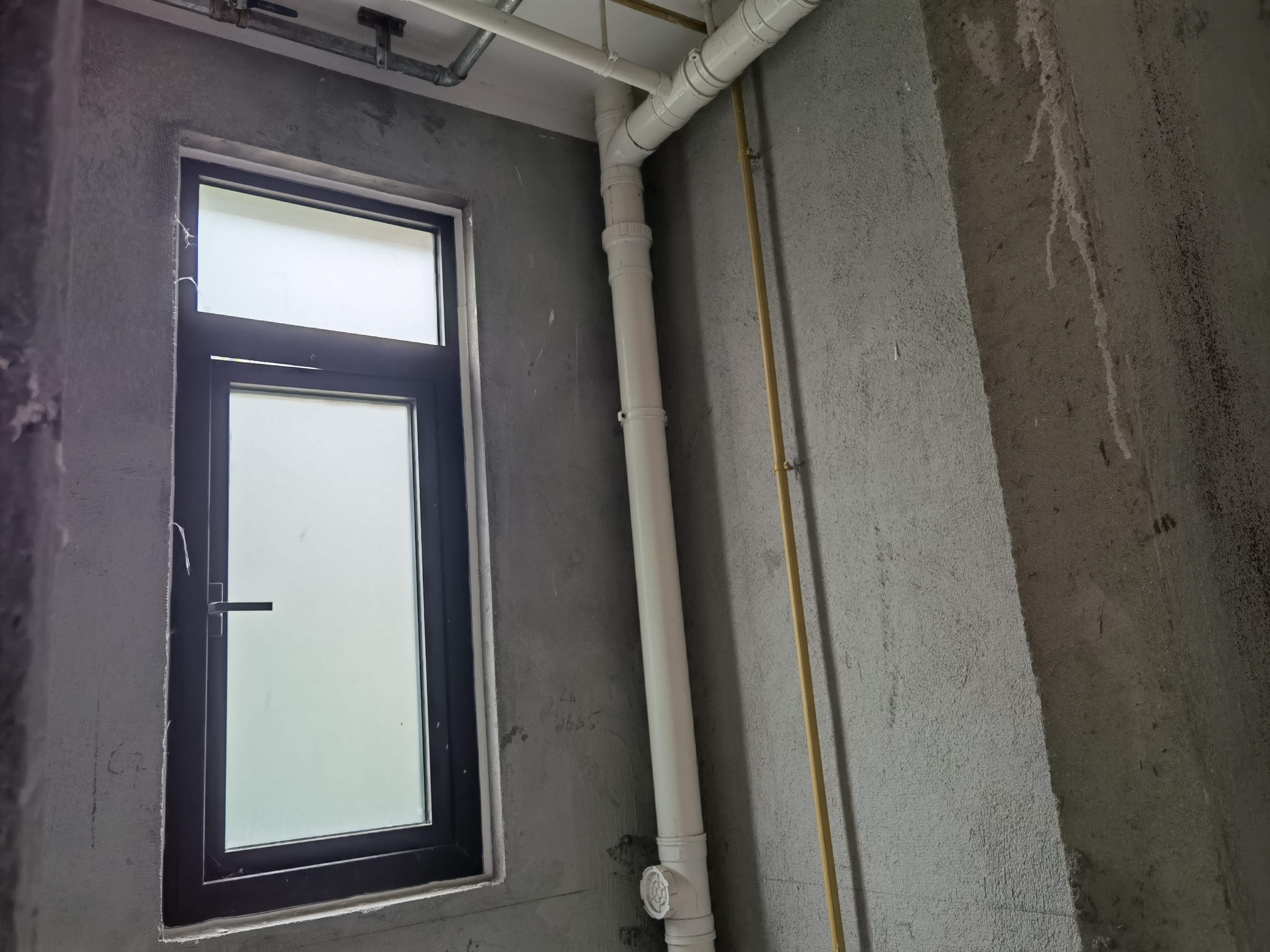 绿地新里城 4室2厅3卫 145m&sup2;