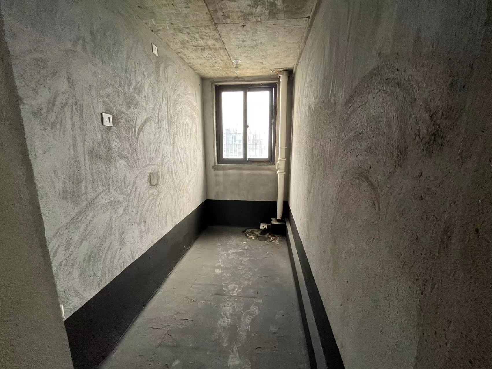 南山湖一号 4室2厅2卫 141.29m&sup2;