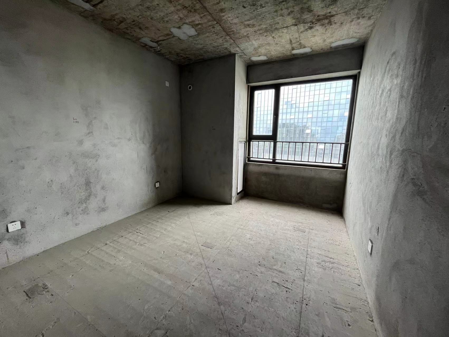南山湖一号 4室2厅2卫 141.29m&sup2;
