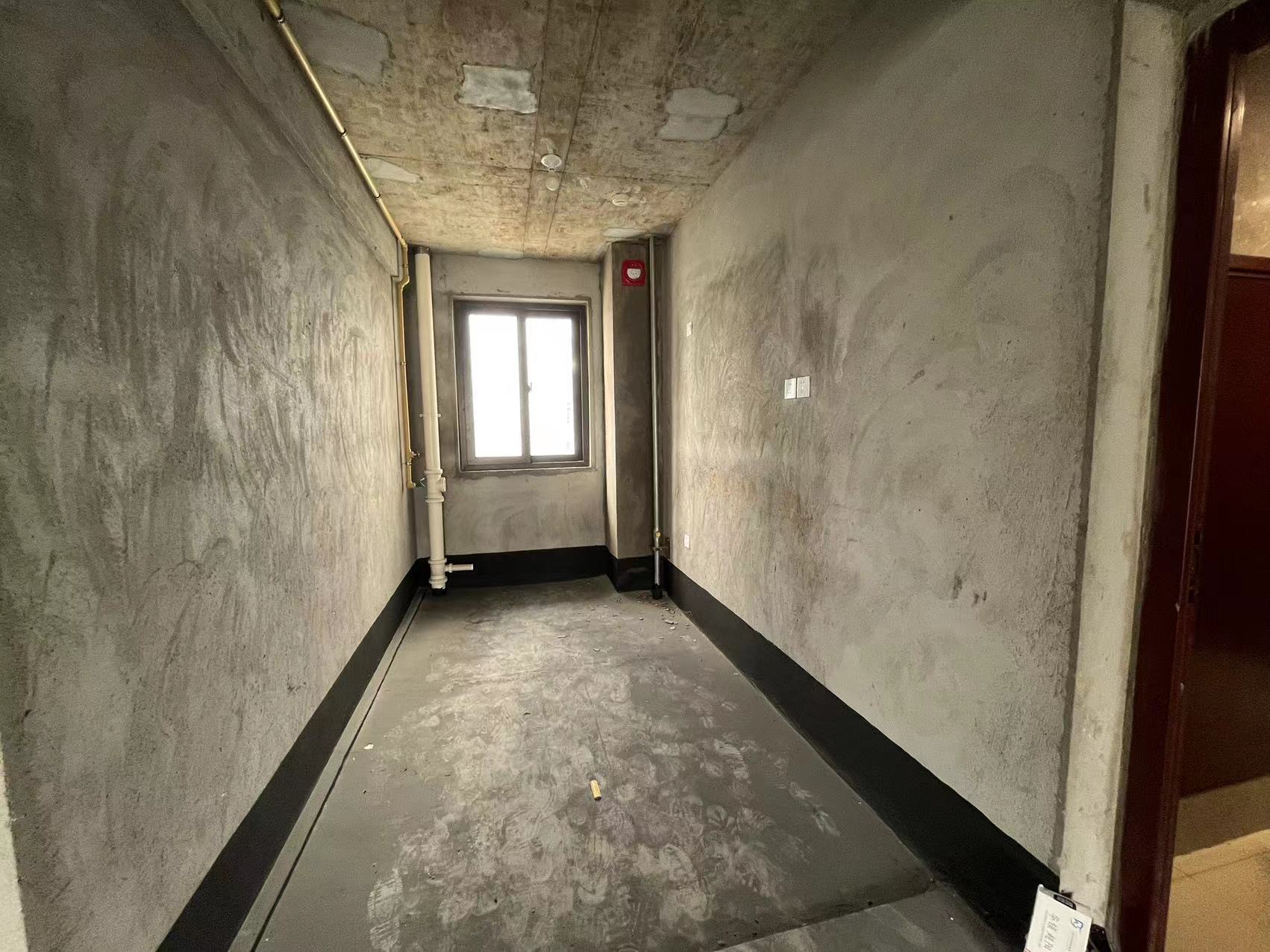 南山湖一号 4室2厅2卫 141.29m&sup2;