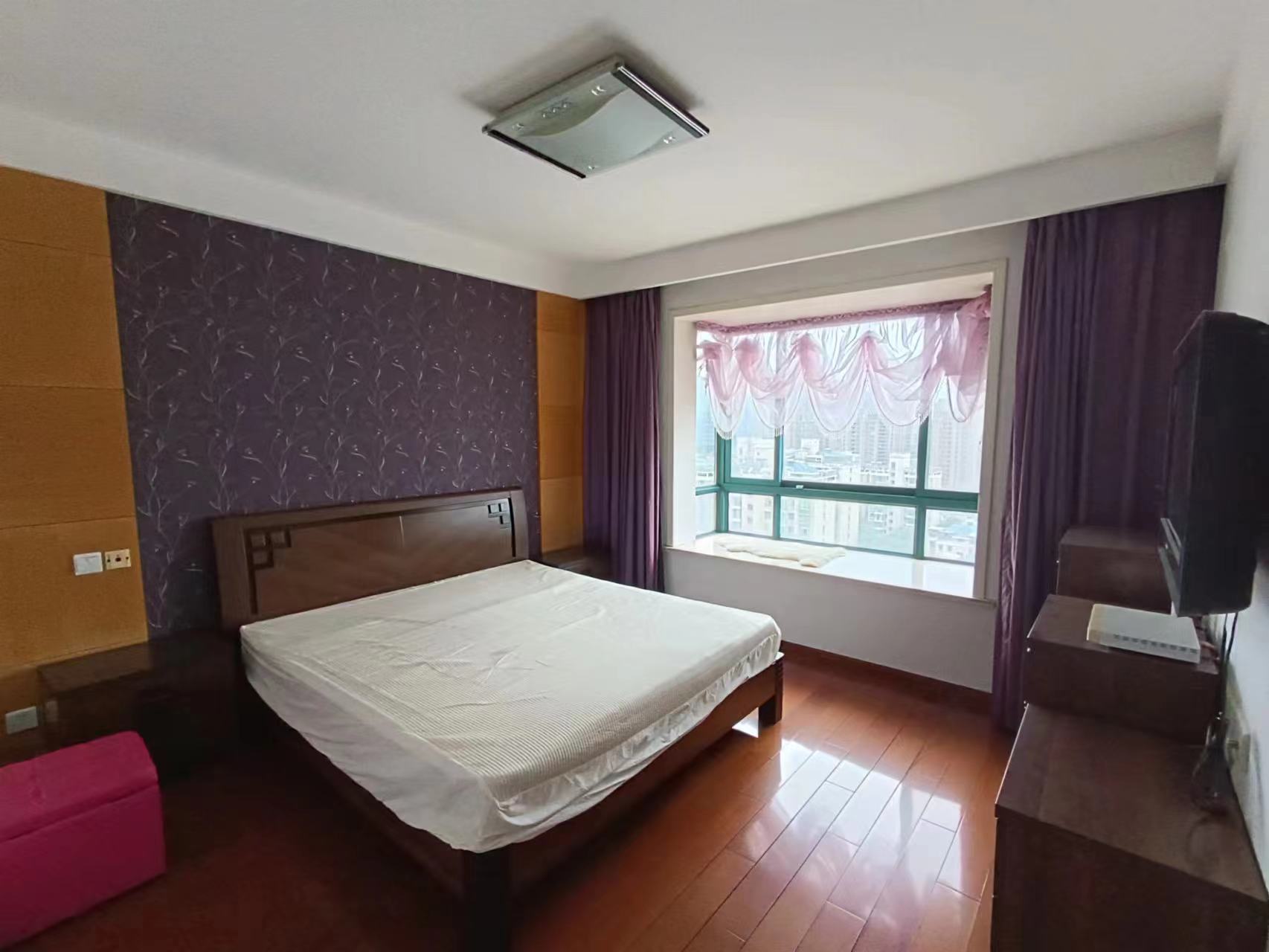 新城小区 3室2厅1卫 150.00m&sup2;
