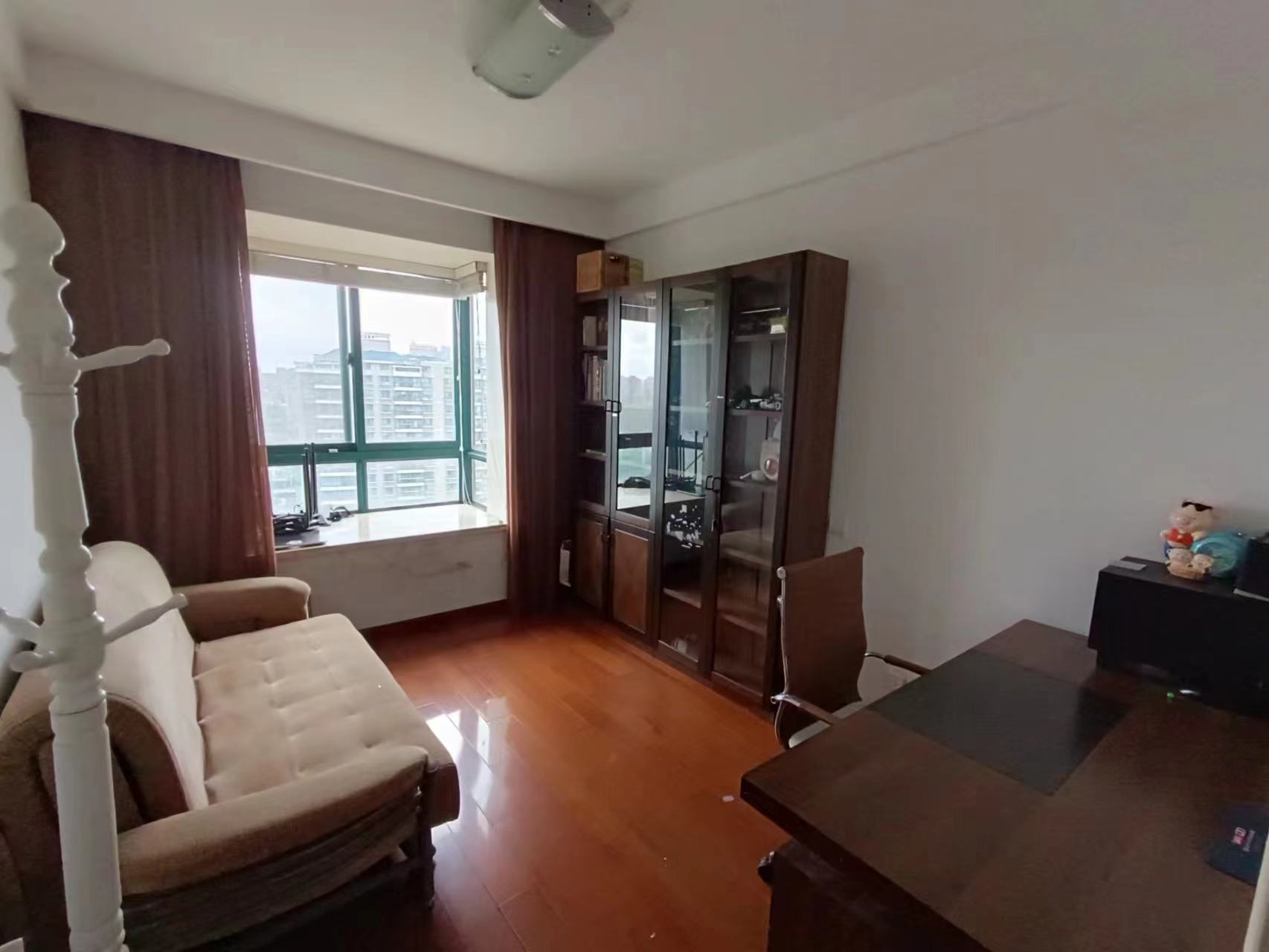 新城小区 3室2厅1卫 150.00m&sup2;