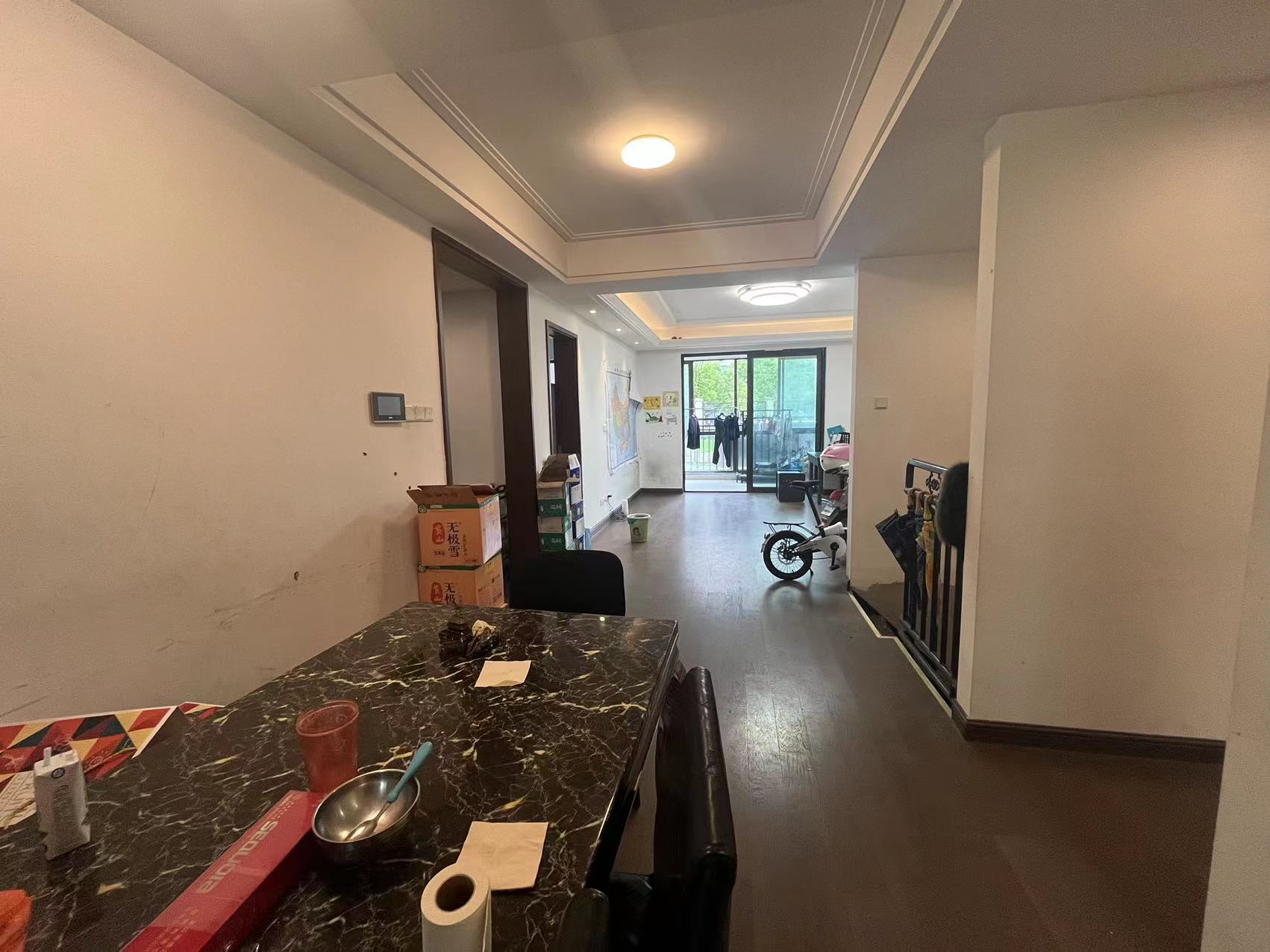 华强国际公馆 3室2厅2卫 280.00m²