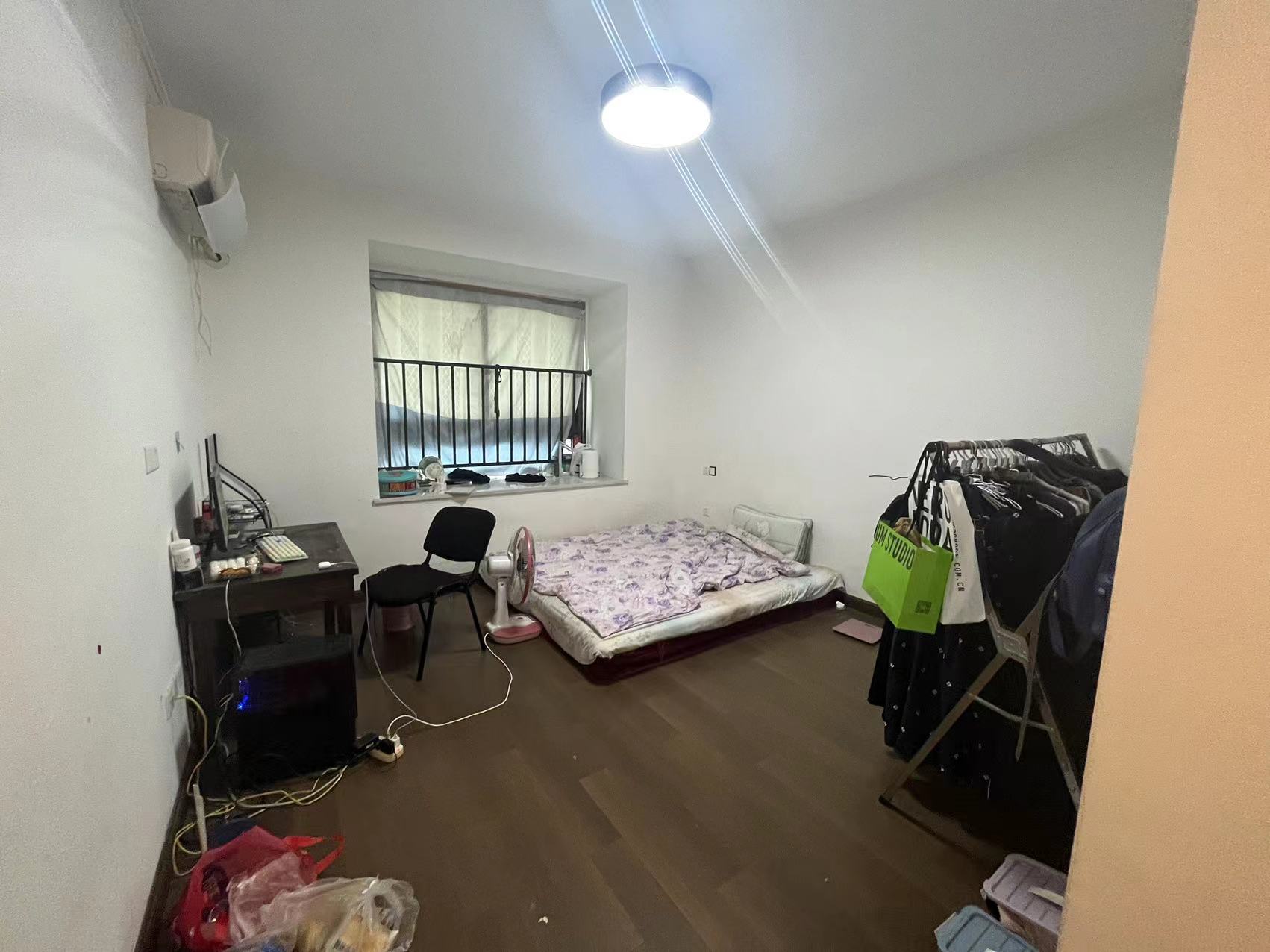 华强国际公馆 3室2厅2卫 280.00m&sup2;