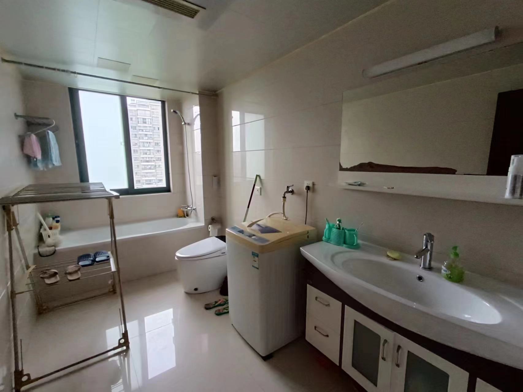 新城小区 4室2厅2卫 179.14m&sup2;