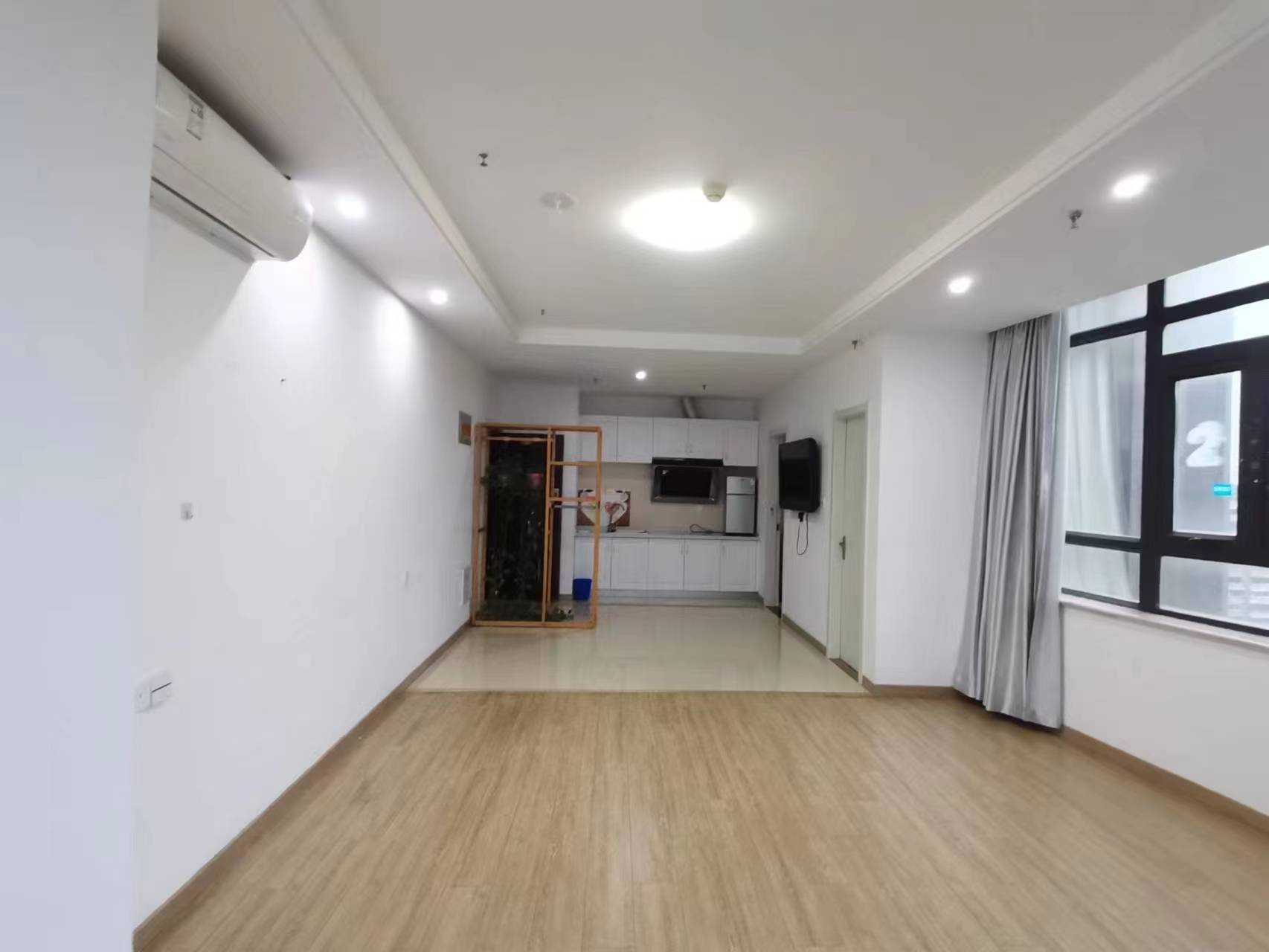 奥邦金座公寓 1室1厅1卫 60.00m²