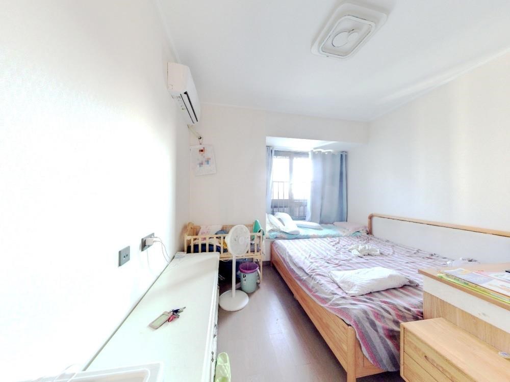 万科翡翠东第 3室2厅2卫 118m&sup2;