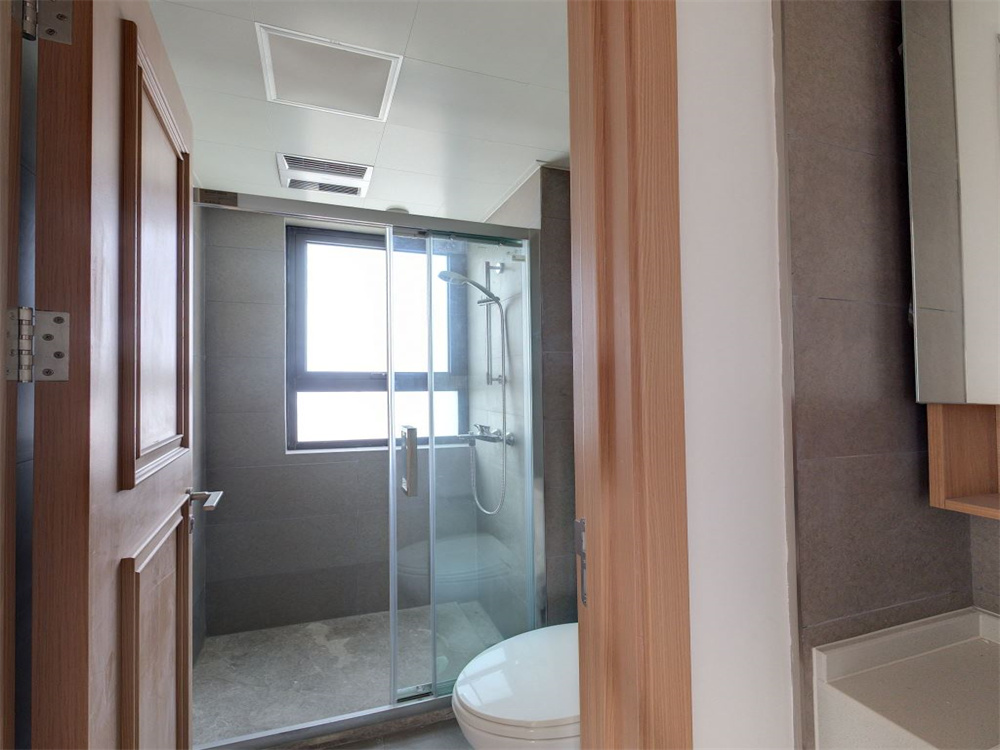 雍华府 3室2厅2卫 114m&sup2;
