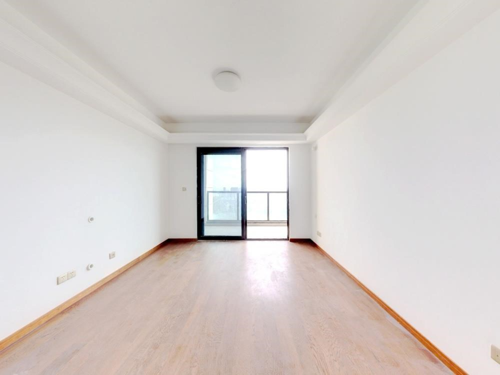 雍华府 3室2厅2卫 114m&sup2;