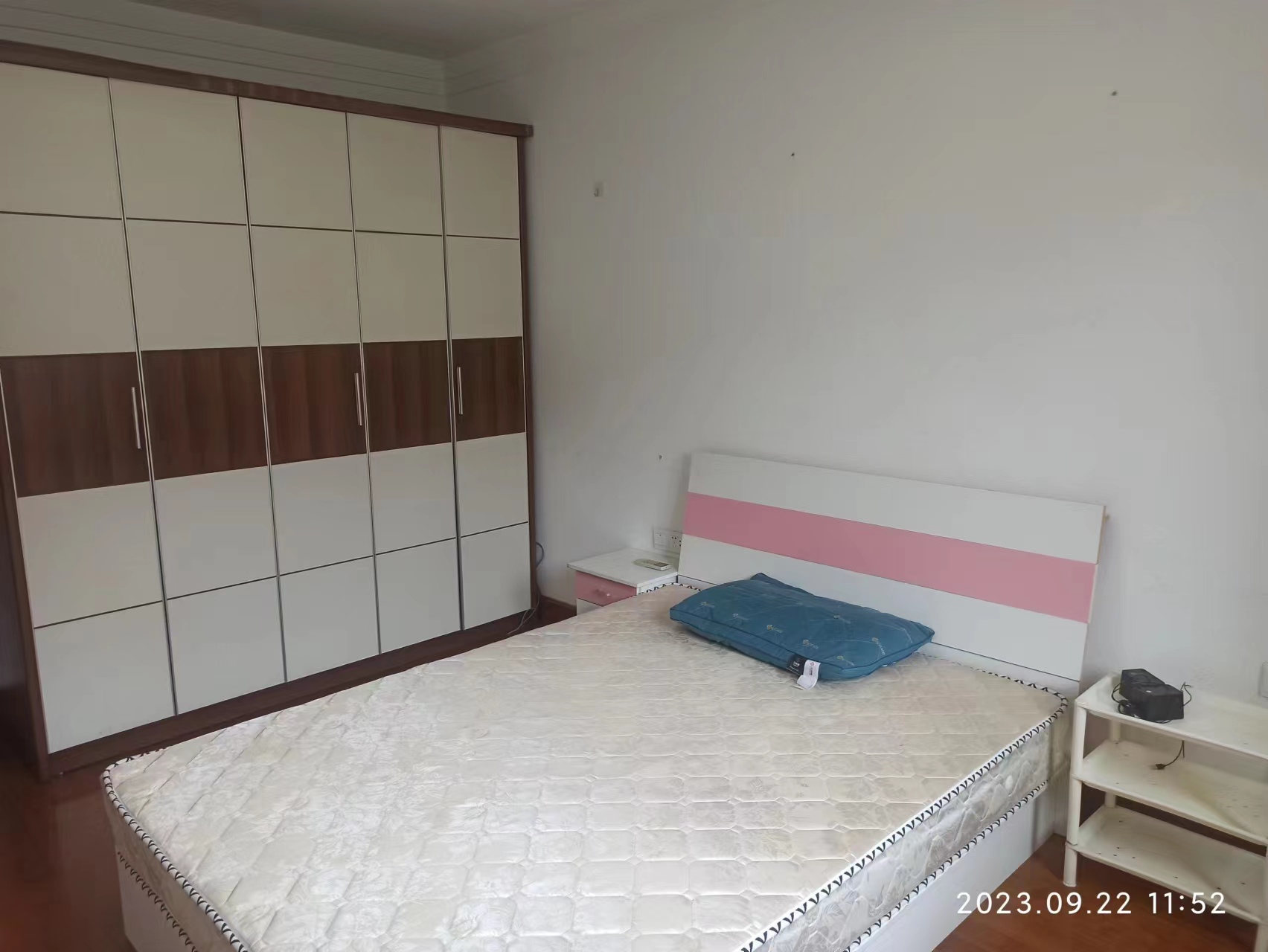 朝晖花园 3室2厅1卫 131m&sup2;