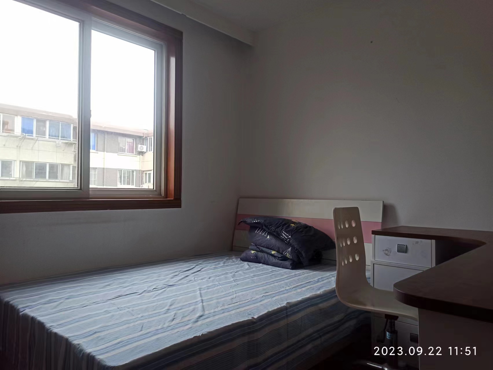 朝晖花园 3室2厅1卫 131m&sup2;