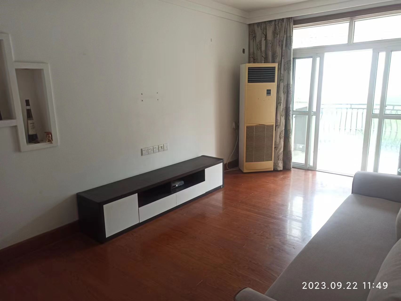 朝晖花园 3室2厅1卫 131m&sup2;