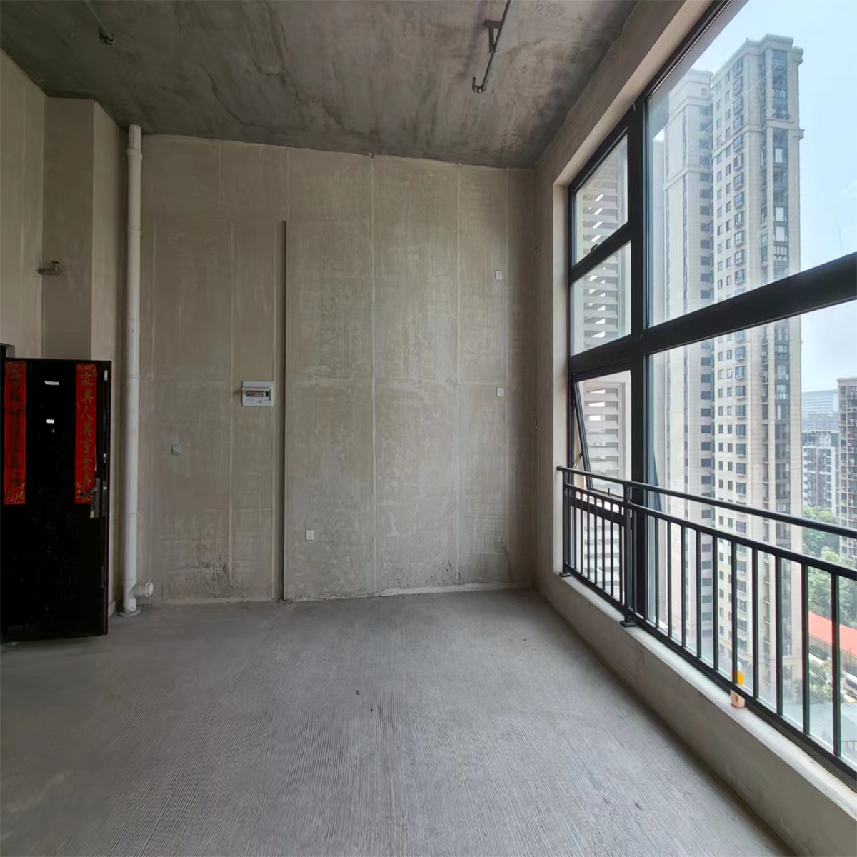 鸿运大厦 1室1厅1卫 50m²